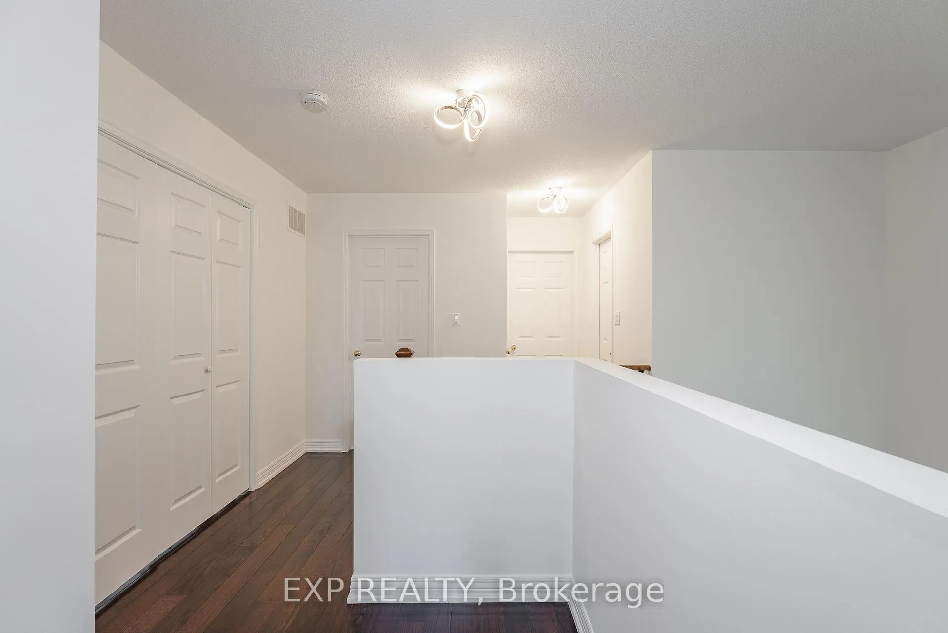 Photo 14 of 29 Michaelman Road, Ajax, South East — HOMEH