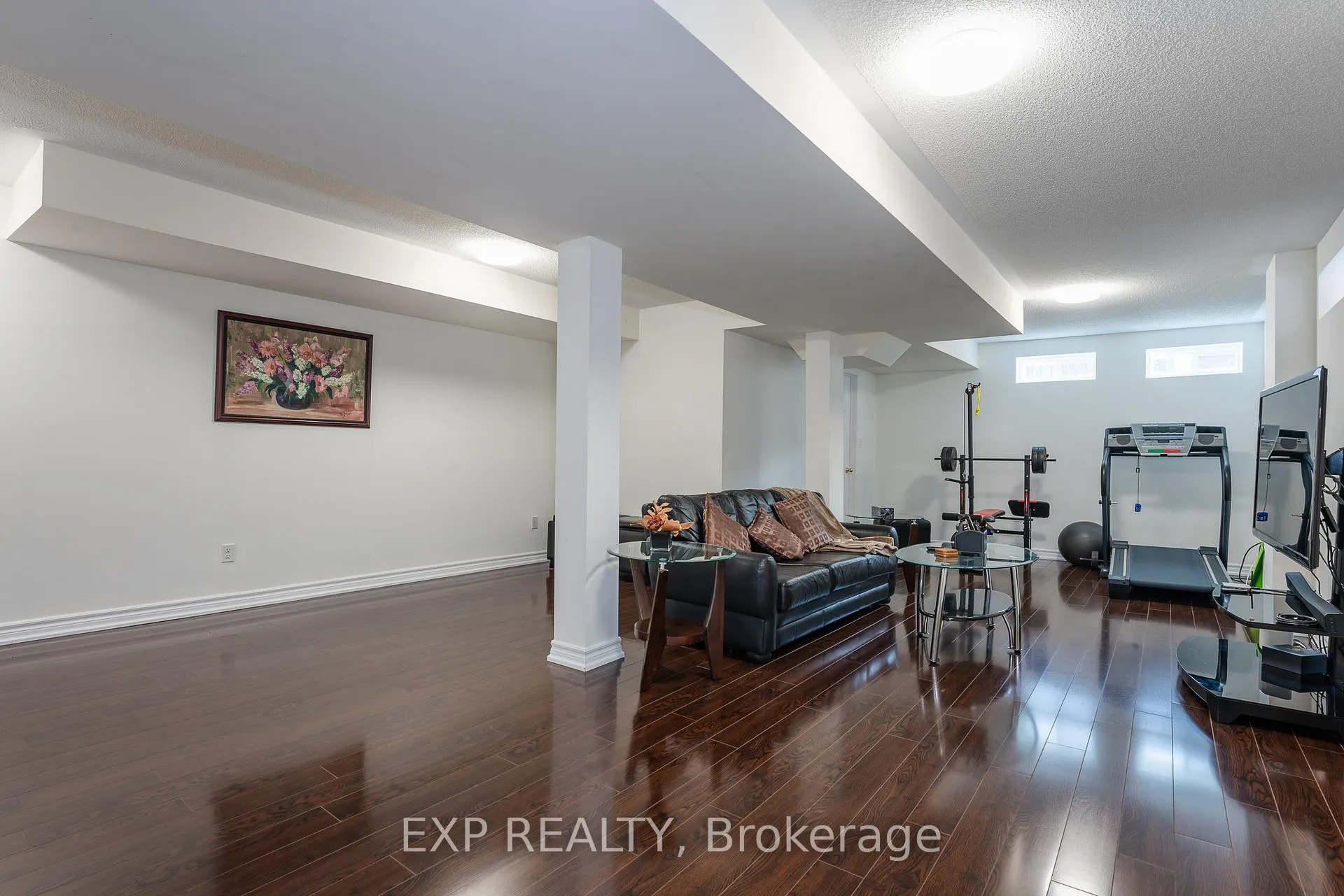 Photo 24 of 29 Michaelman Road, Ajax, South East — HOMEH