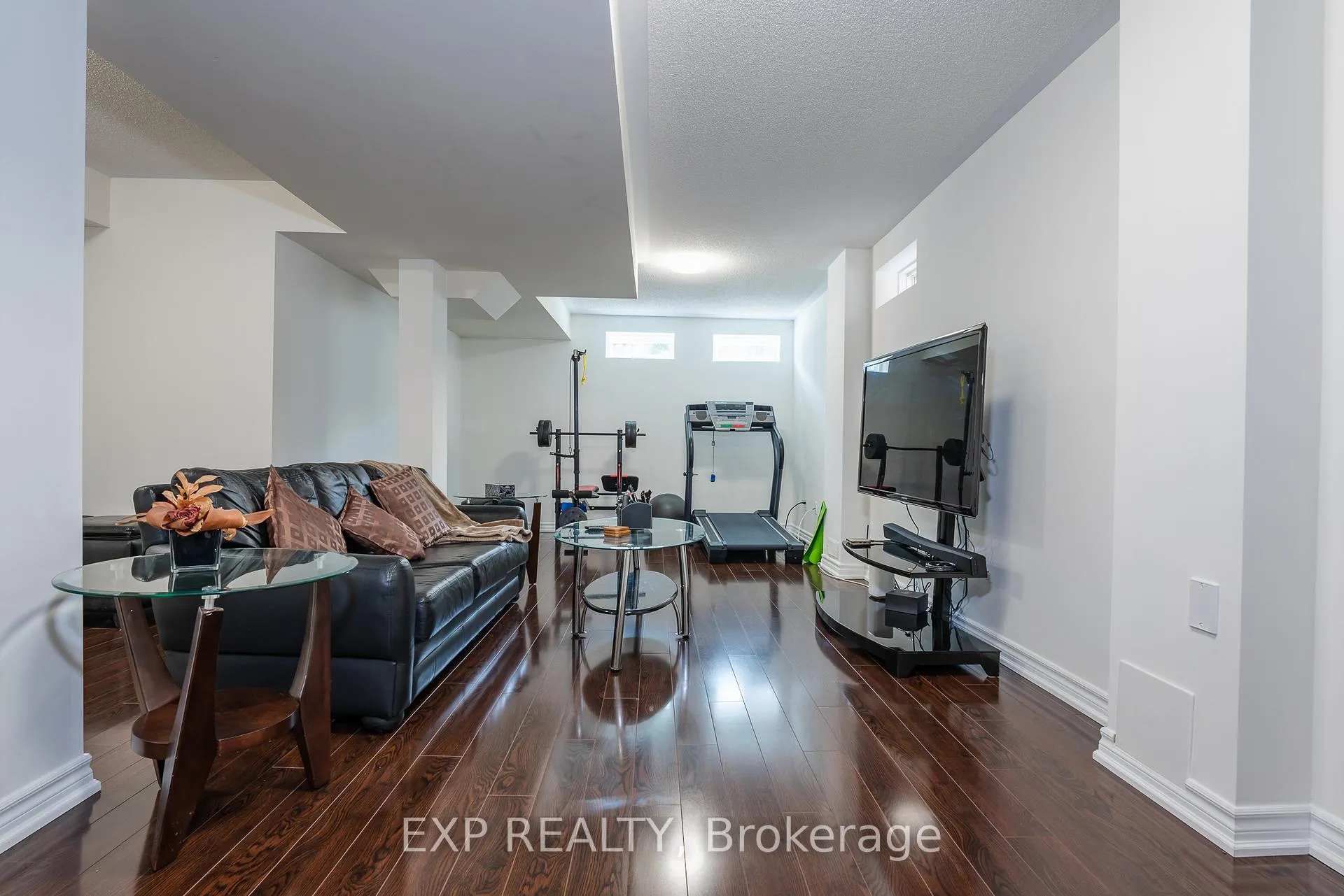 Photo 26 of 29 Michaelman Road, Ajax, South East — HOMEH