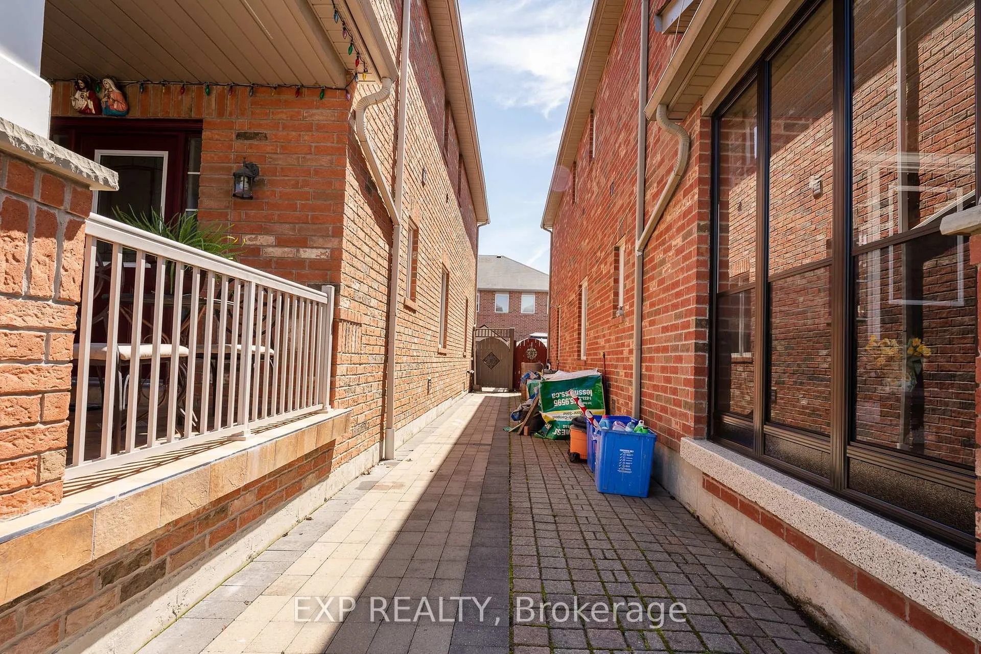Photo 30 of 29 Michaelman Road, Ajax, South East — HOMEH