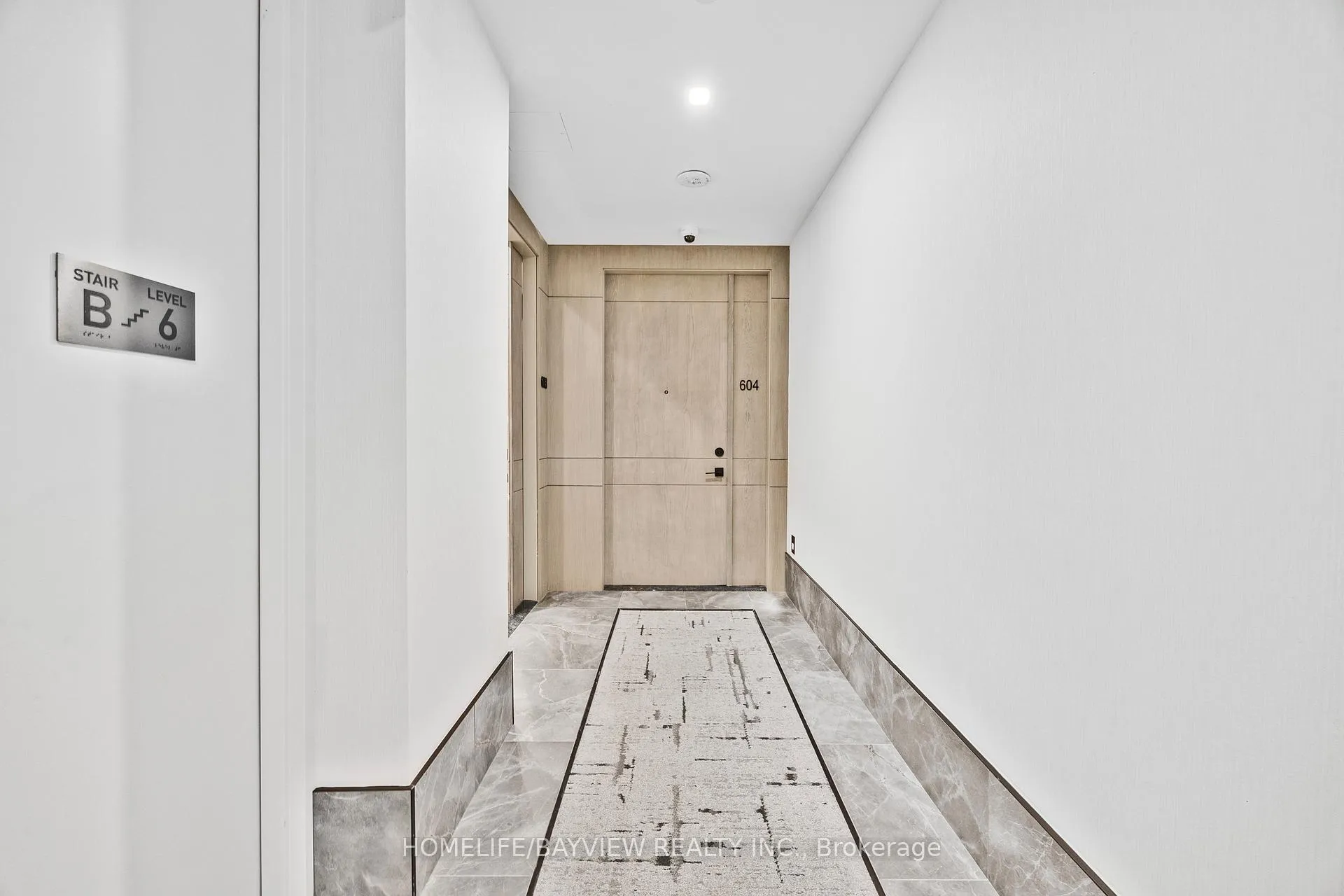 Photo 4 of Unit 604, 2 Forest Hill Road, Toronto, Casa Loma — HOMEH