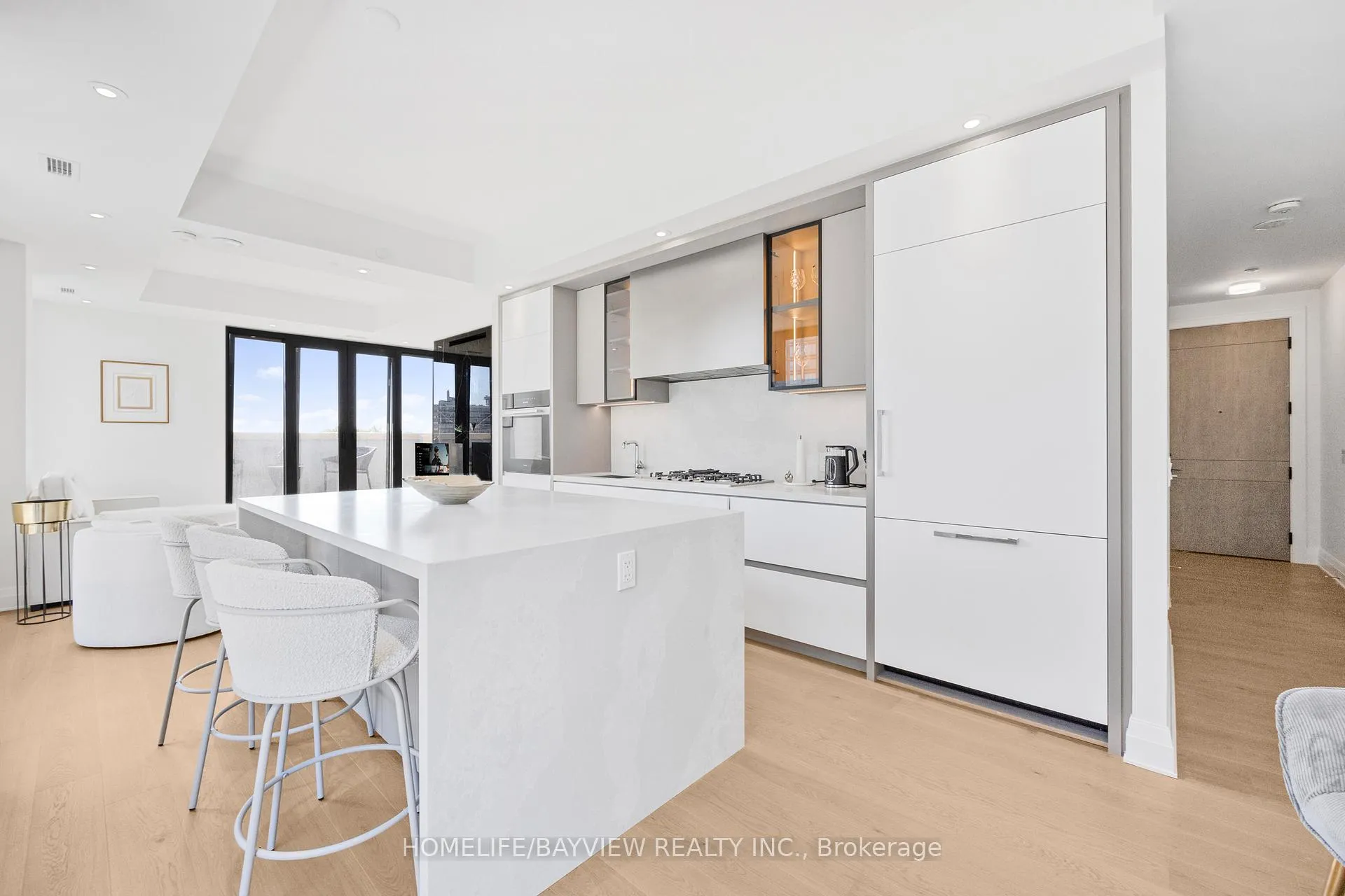 Photo 6 of Unit 604, 2 Forest Hill Road, Toronto, Casa Loma — HOMEH