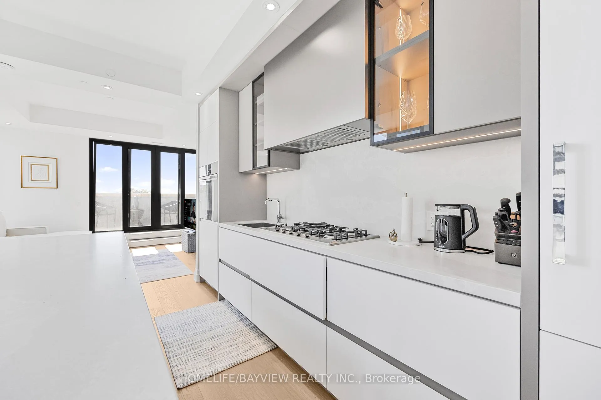 Photo 7 of Unit 604, 2 Forest Hill Road, Toronto, Casa Loma — HOMEH