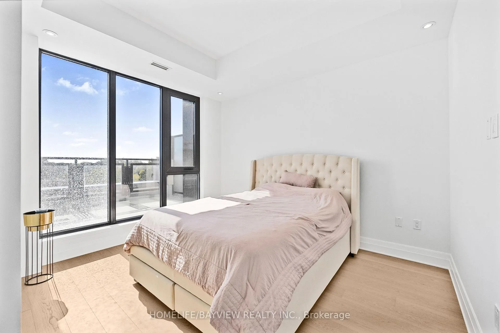 Photo 16 of Unit 604, 2 Forest Hill Road, Toronto, Casa Loma — HOMEH