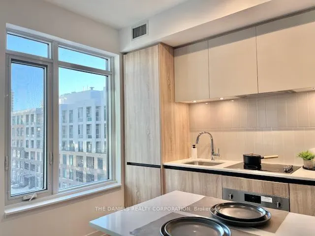Photo 8 of Unit 506, 8 Beverley Glen Boulevard, Vaughan, Beverley Glen — HOMEH