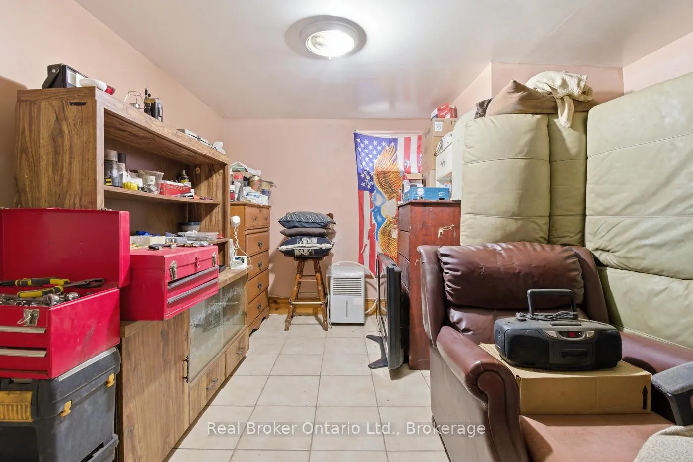 Photo 7 of 307 Wallace Avenue S, Welland, Lincoln/Crowland — HOMEH