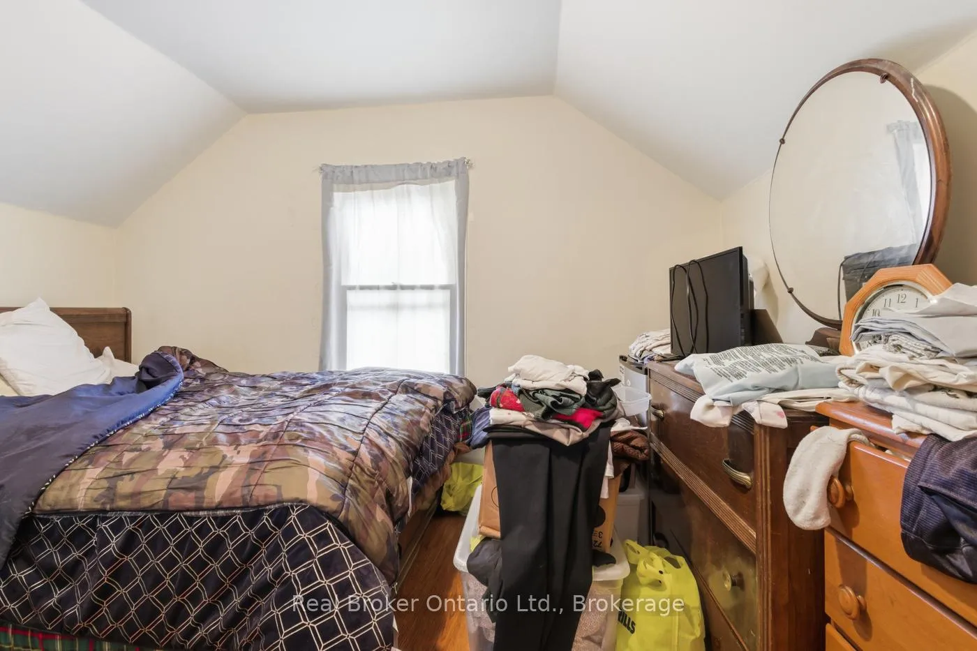 Photo 23 of 307 Wallace Avenue S, Welland, Lincoln/Crowland — HOMEH