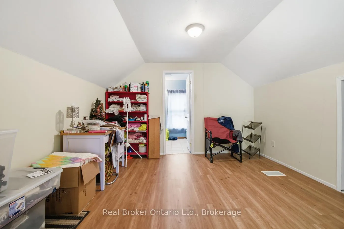 Photo 24 of 307 Wallace Avenue S, Welland, Lincoln/Crowland — HOMEH