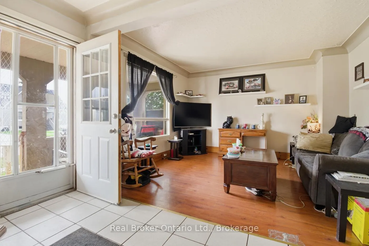 Photo 28 of 307 Wallace Avenue S, Welland, Lincoln/Crowland — HOMEH