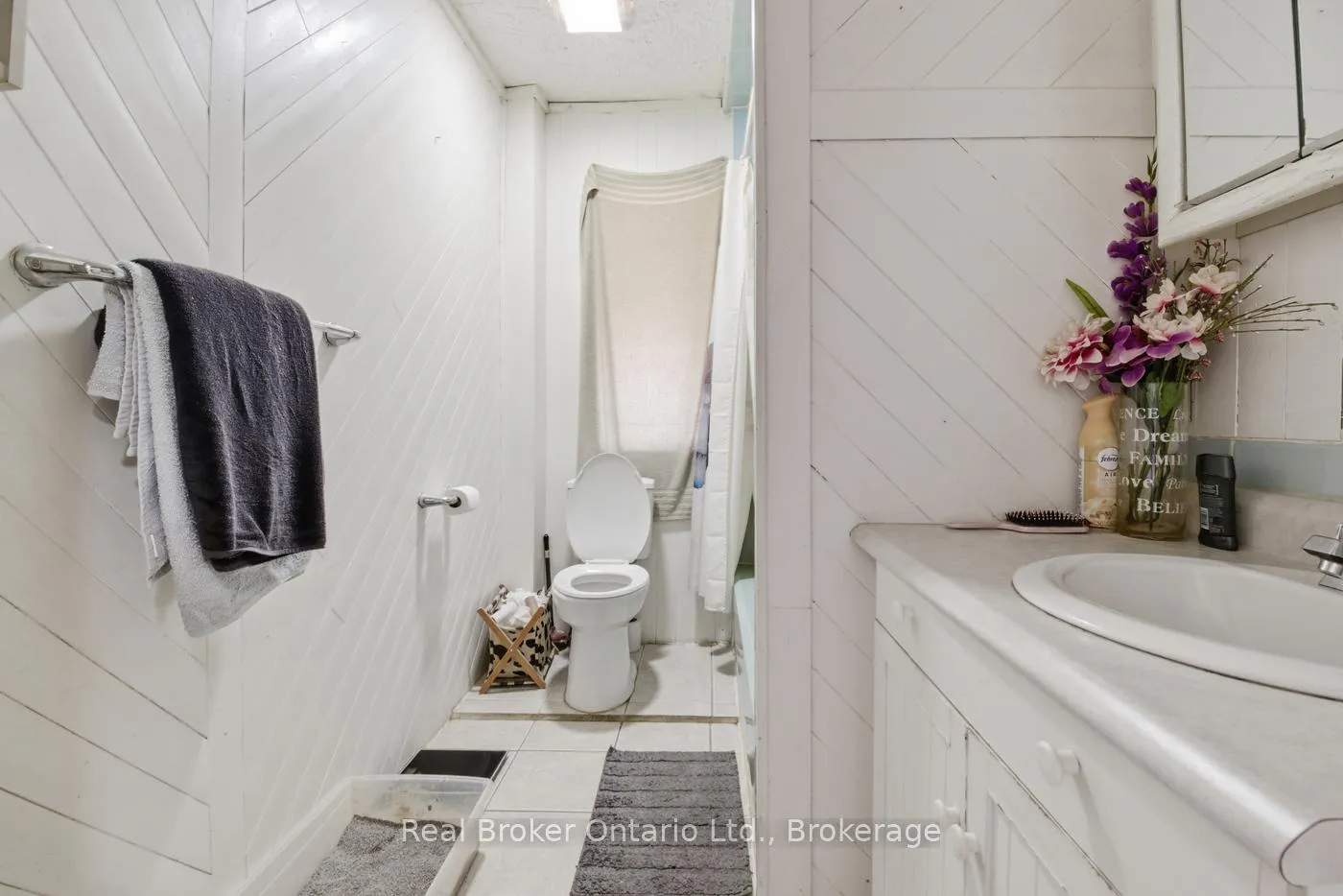 Photo 32 of 307 Wallace Avenue S, Welland, Lincoln/Crowland — HOMEH