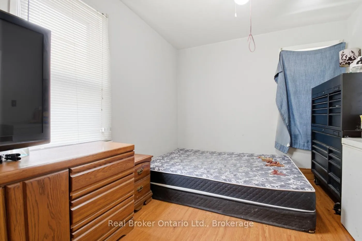 Photo 34 of 307 Wallace Avenue S, Welland, Lincoln/Crowland — HOMEH