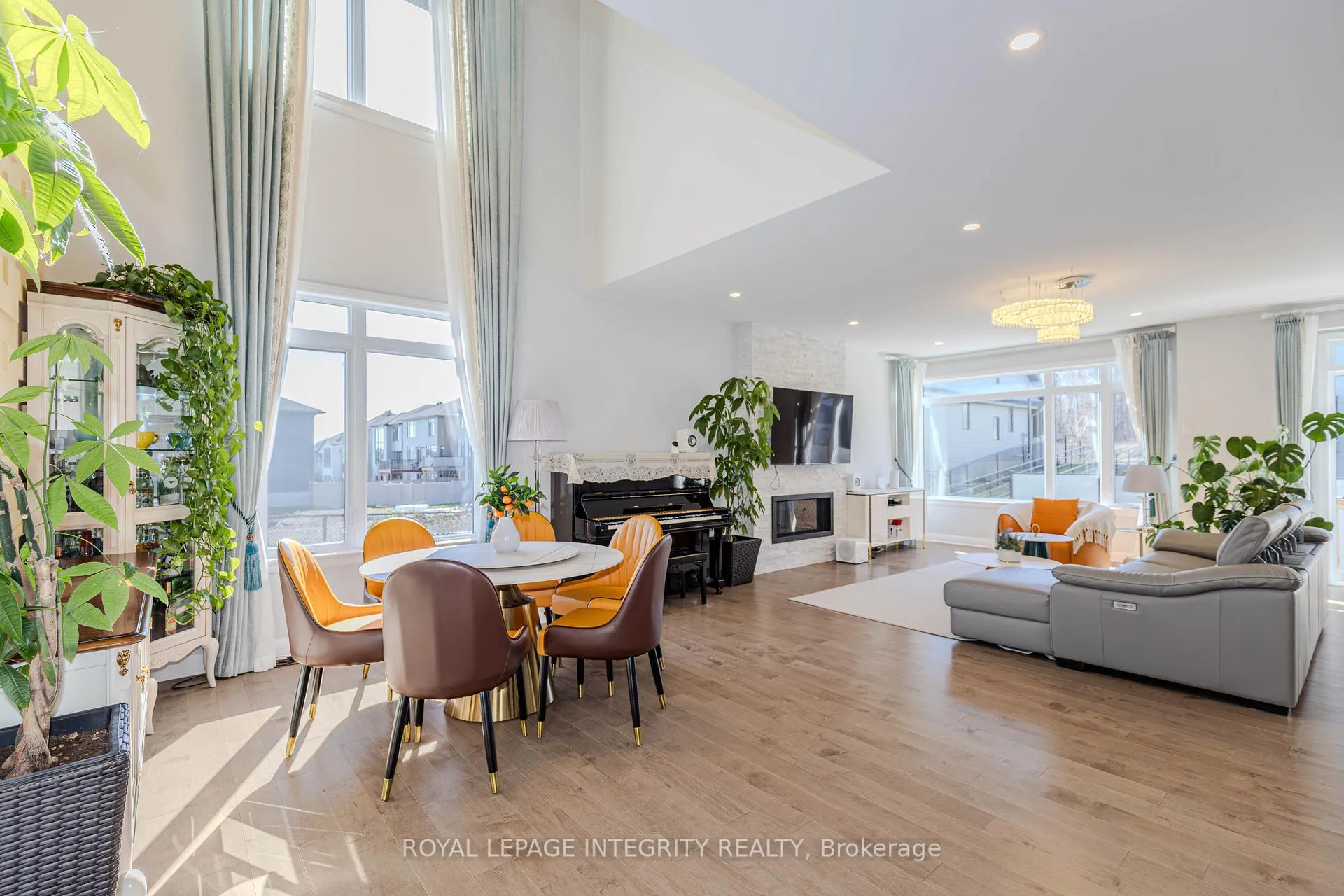Photo 5 of 238 Ketchikan Crescent, Ottawa, Kanata - Kanata Lakes/Heritage Hills — HOMEH