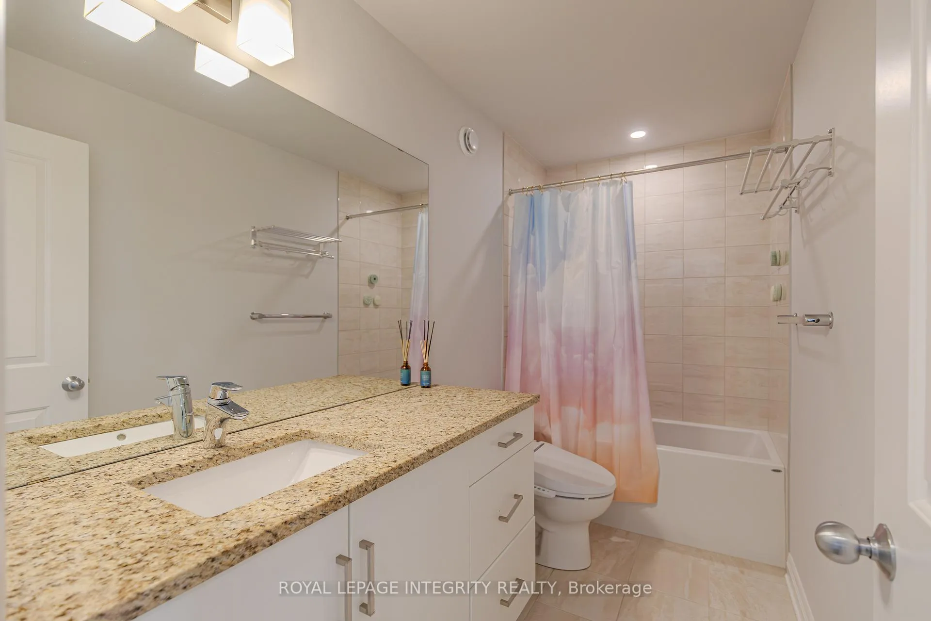 Photo 44 of 238 Ketchikan Crescent, Ottawa, Kanata - Kanata Lakes/Heritage Hills — HOMEH