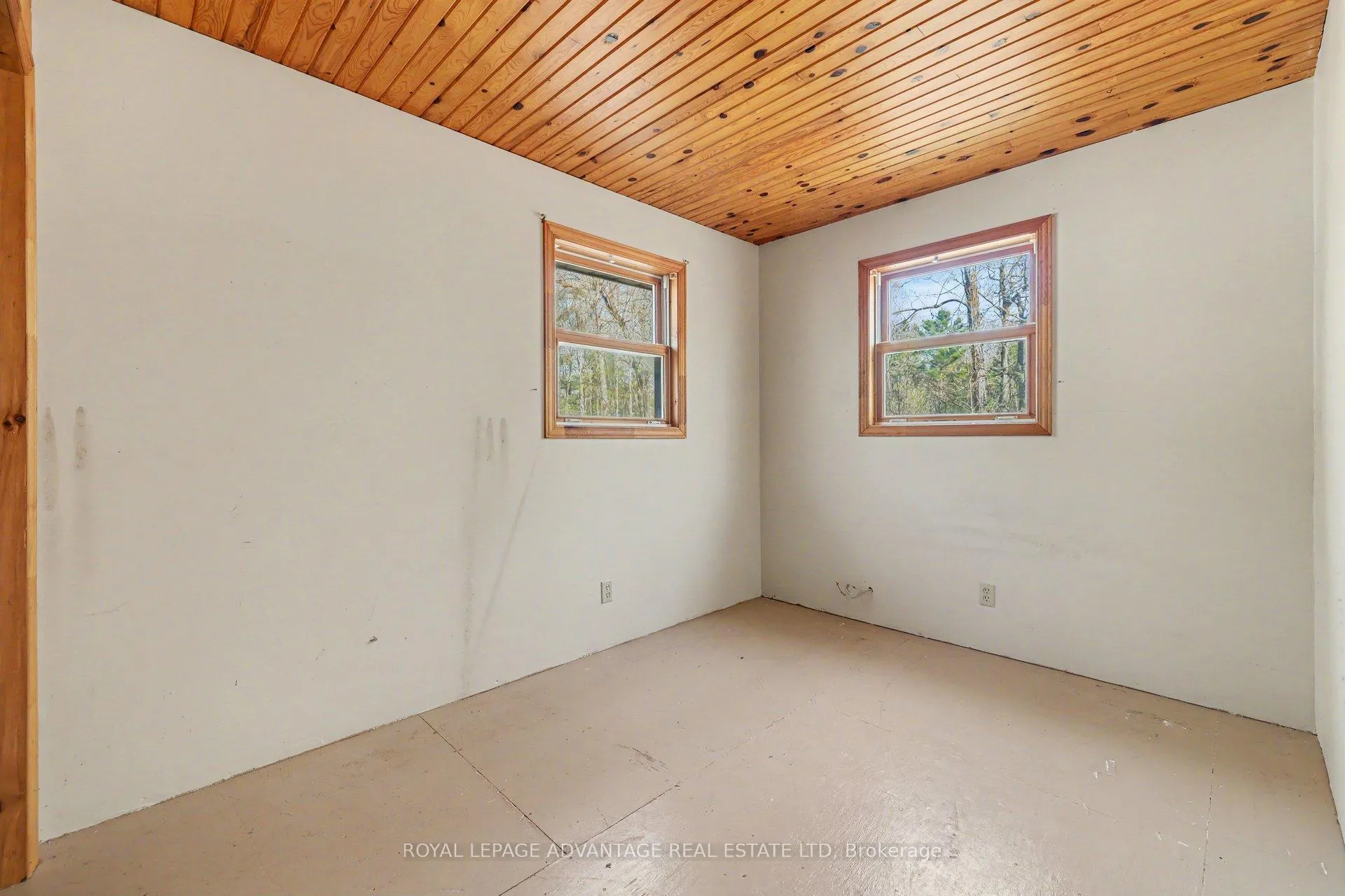 Photo 15 of 907 Lakeshore Boulevard, Tay Valley, Bathurst/Burgess & Sherbrooke (North Burgess) Twp — HOMEH