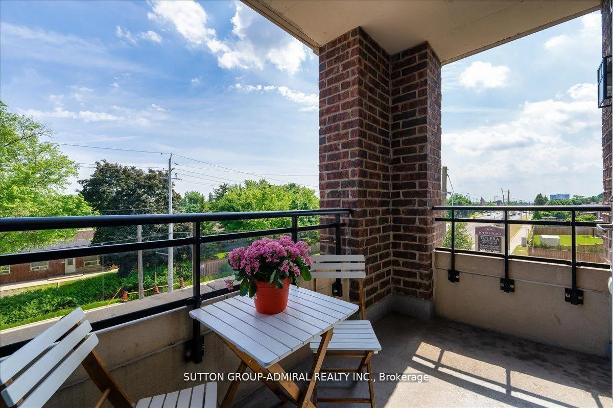Photo 20 of Unit 312, 2396 Major Mackenzie Drive, Vaughan, Maple — HOMEH