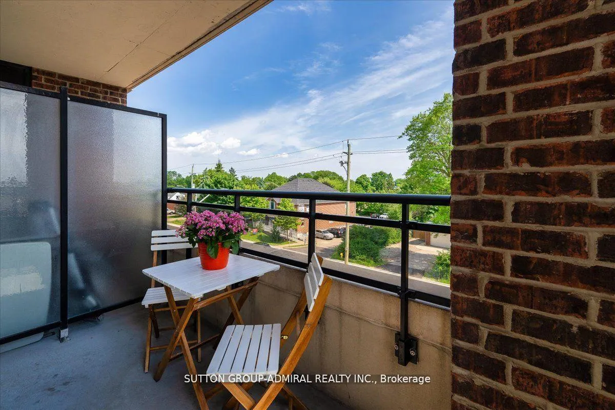 Photo 21 of Unit 312, 2396 Major Mackenzie Drive, Vaughan, Maple — HOMEH