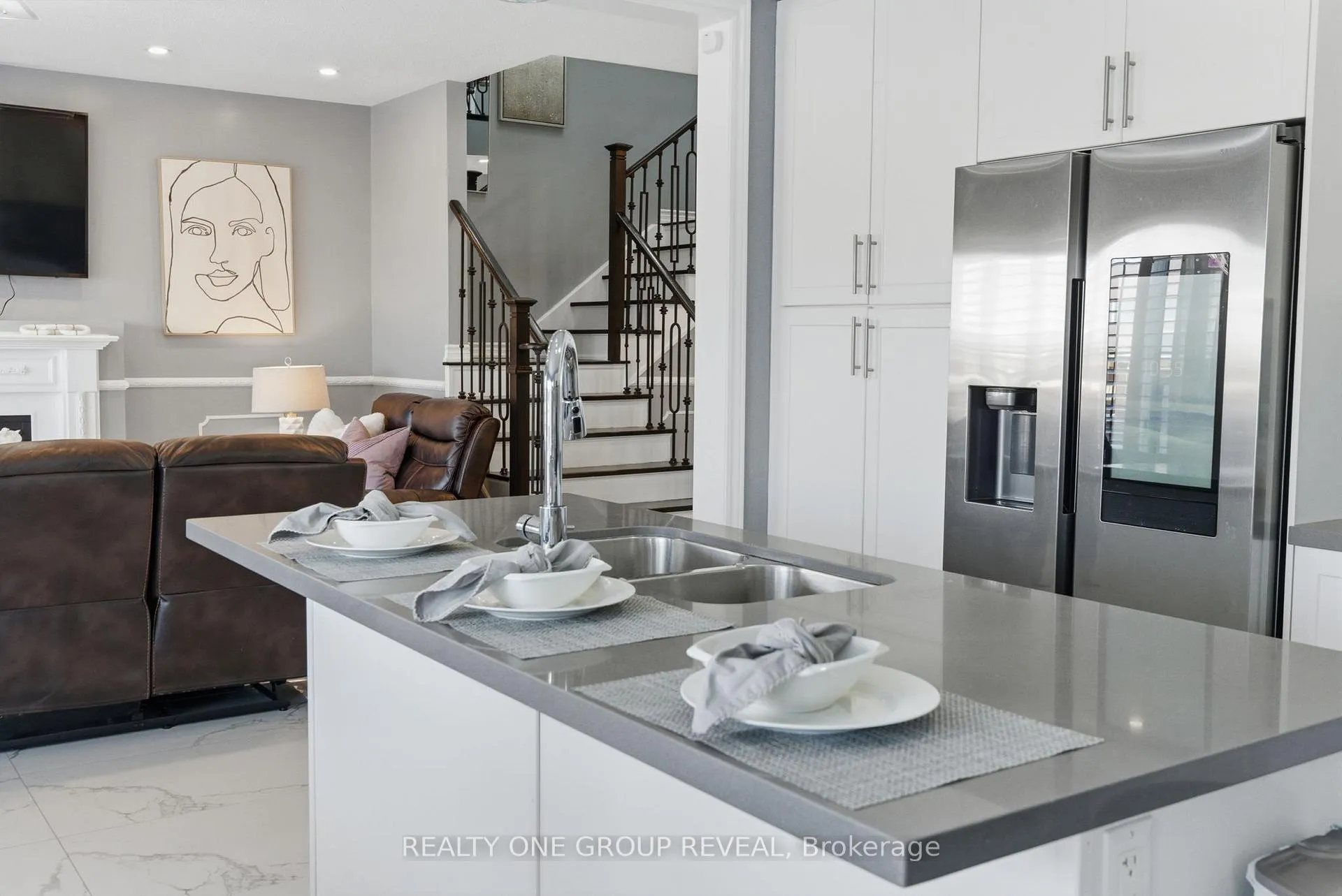 Photo 12 of 238 Crombie Street, Clarington, Bowmanville — HOMEH