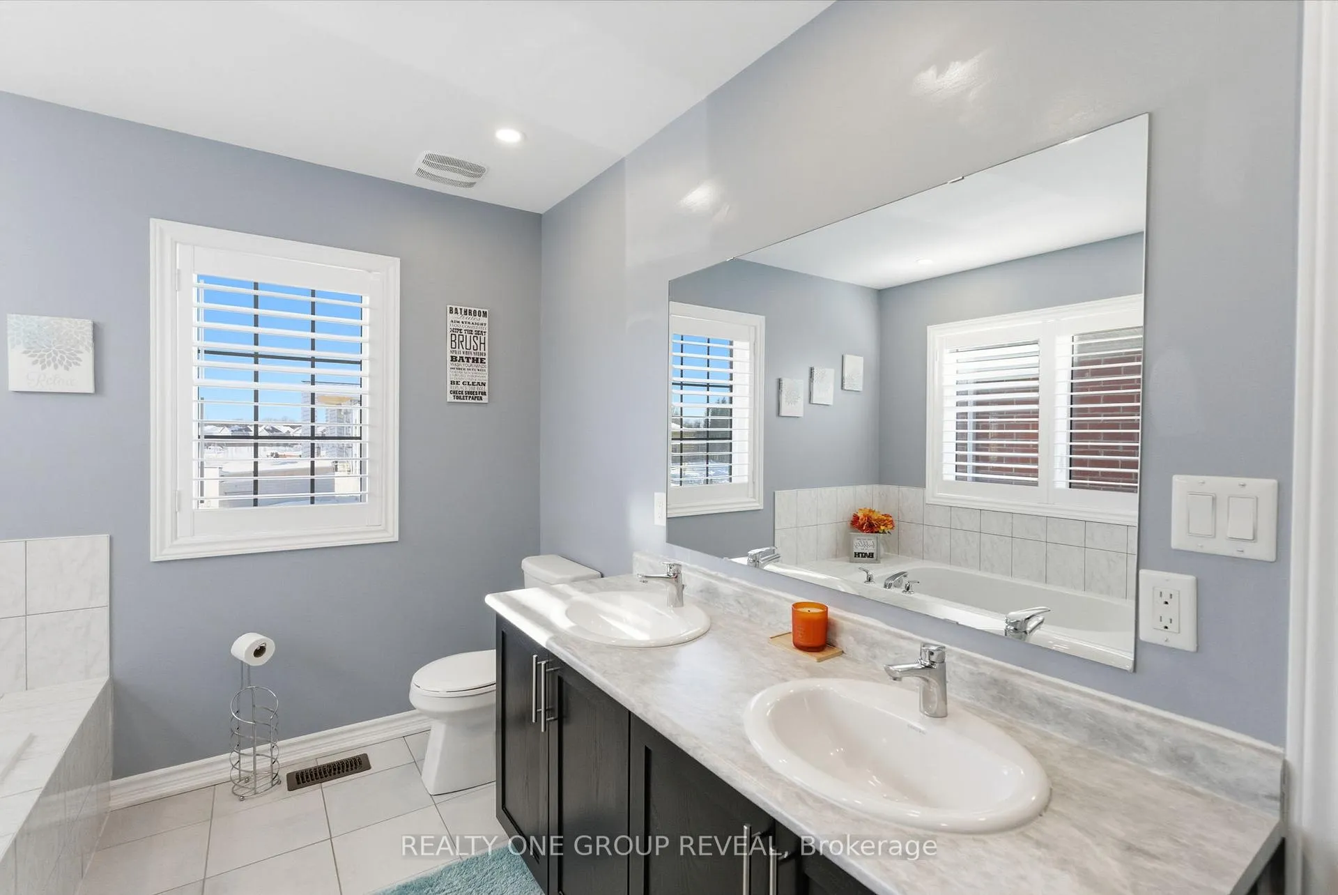 Photo 24 of 238 Crombie Street, Clarington, Bowmanville — HOMEH