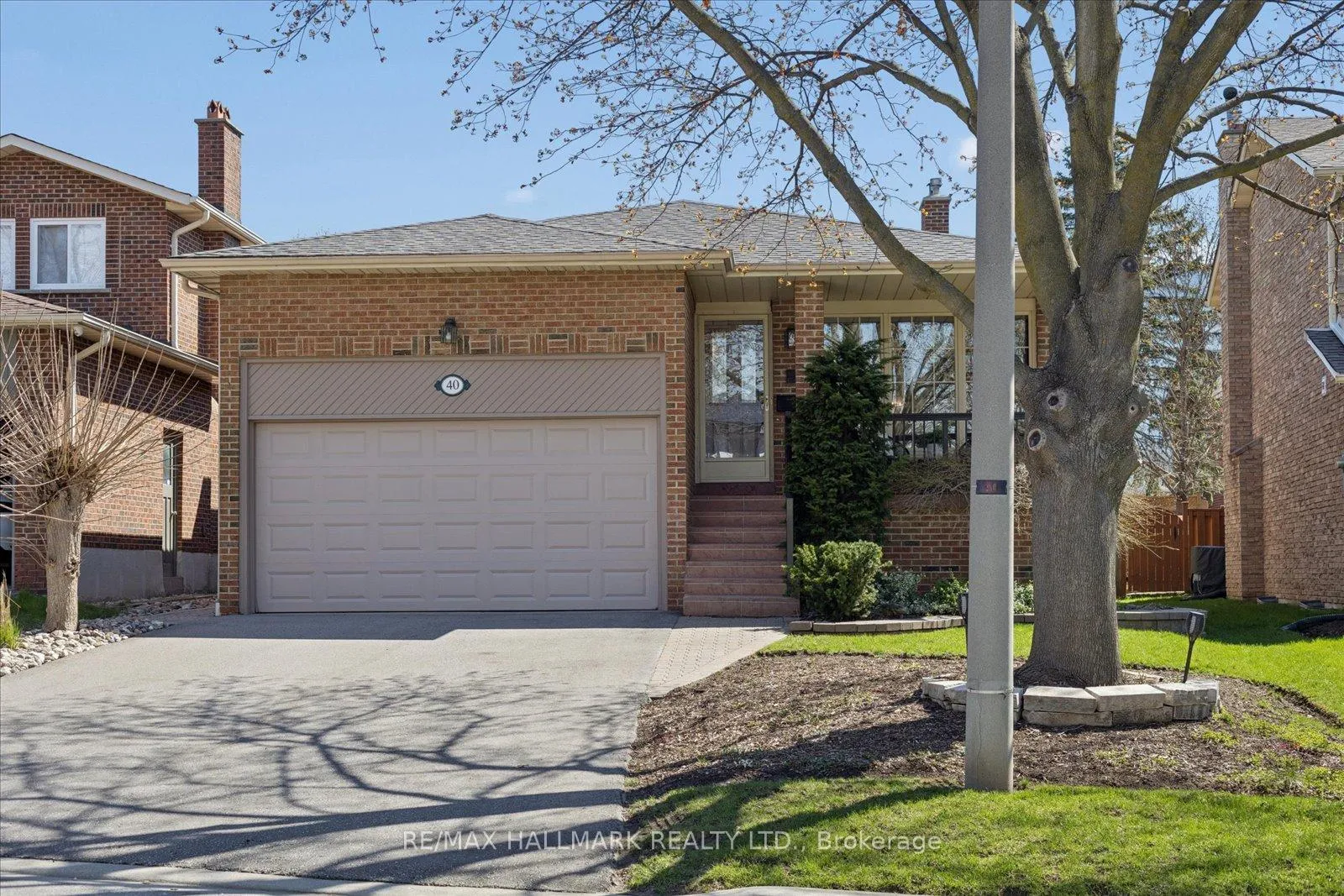 Photo 1 of 40 Ashland Crescent, Markham, Sherwood-Amberglen — HOMEH