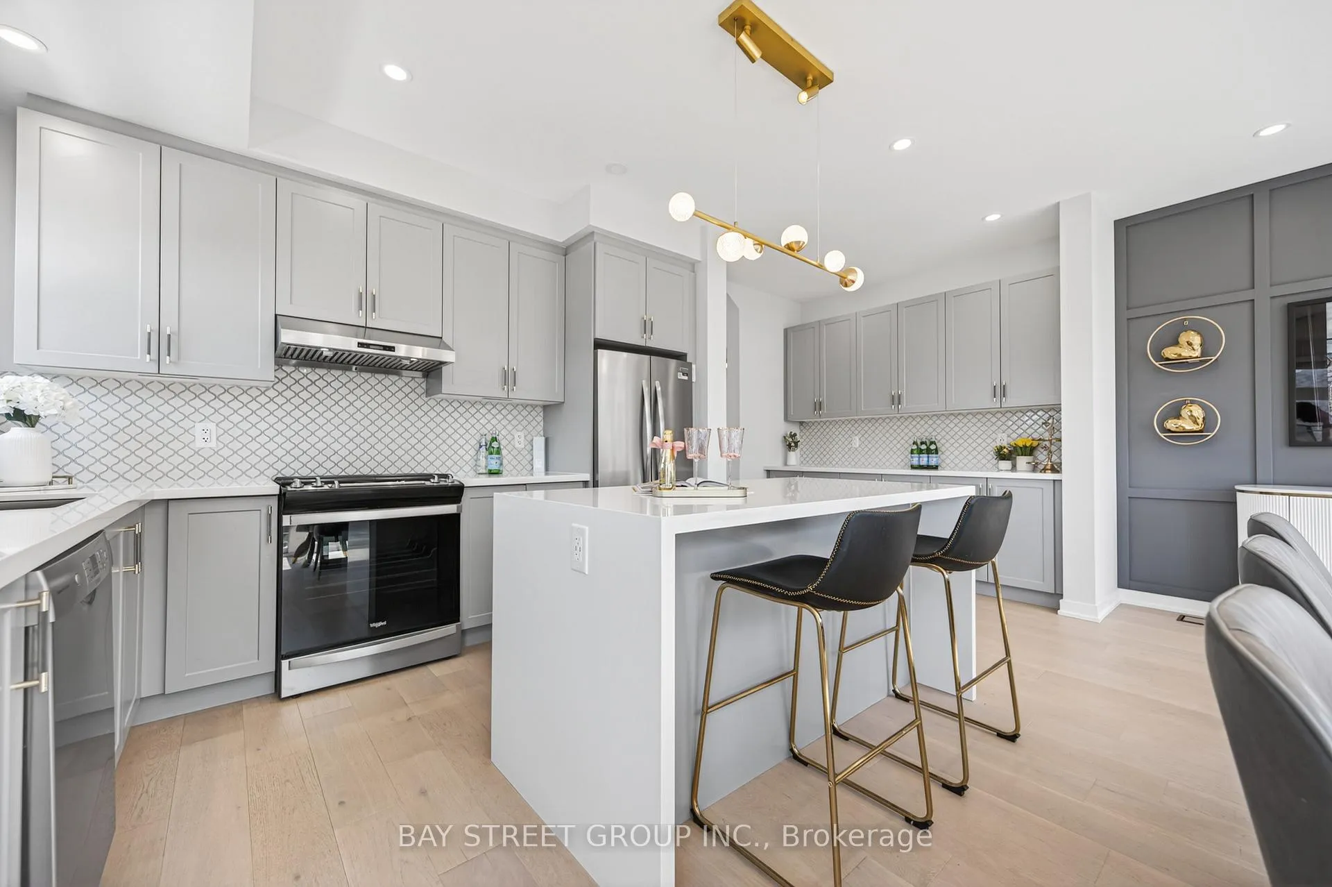 Photo 16 of 1 William Shearn Crescent, Markham, Angus Glen — HOMEH