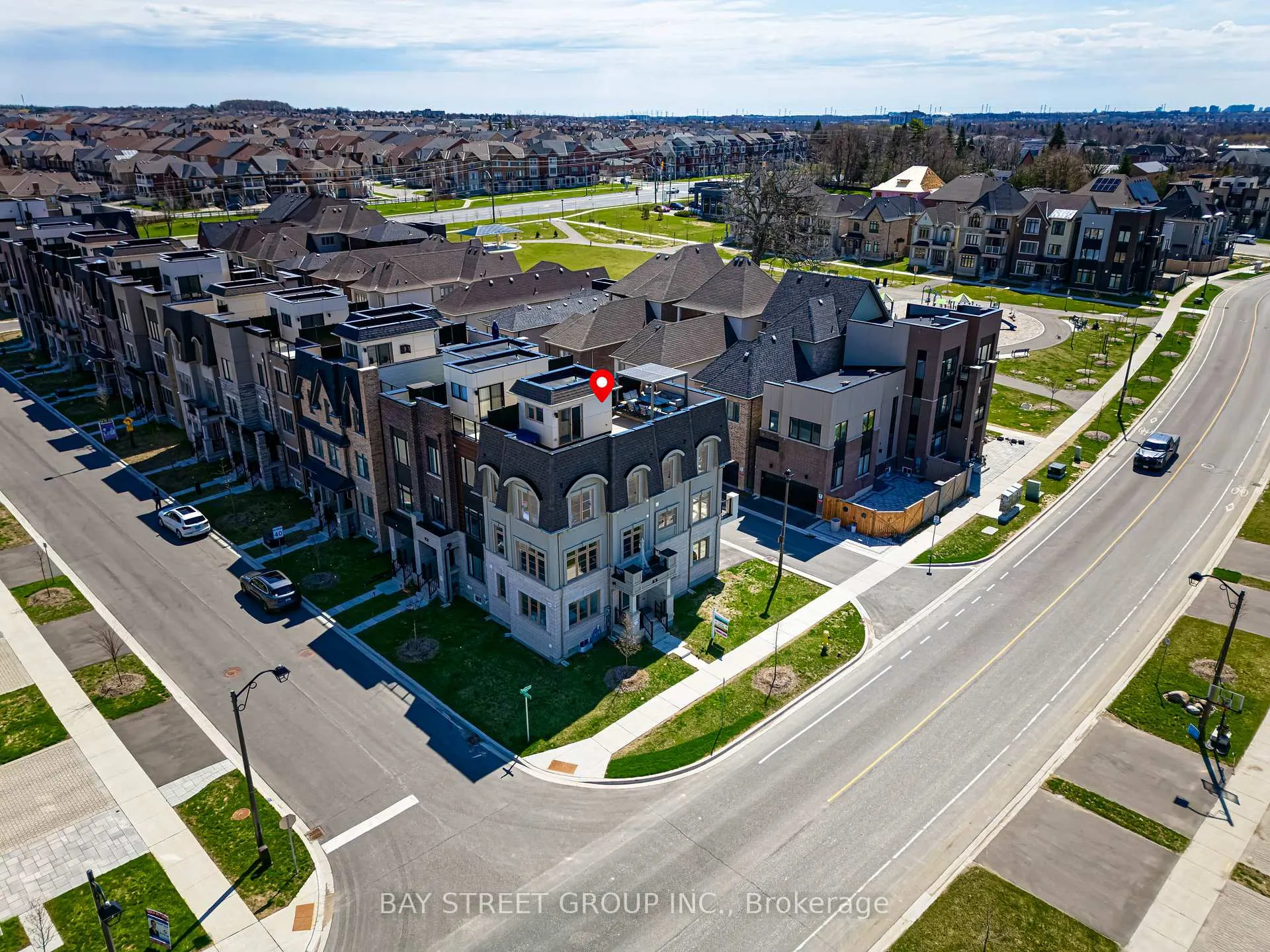 Photo 39 of 1 William Shearn Crescent, Markham, Angus Glen — HOMEH