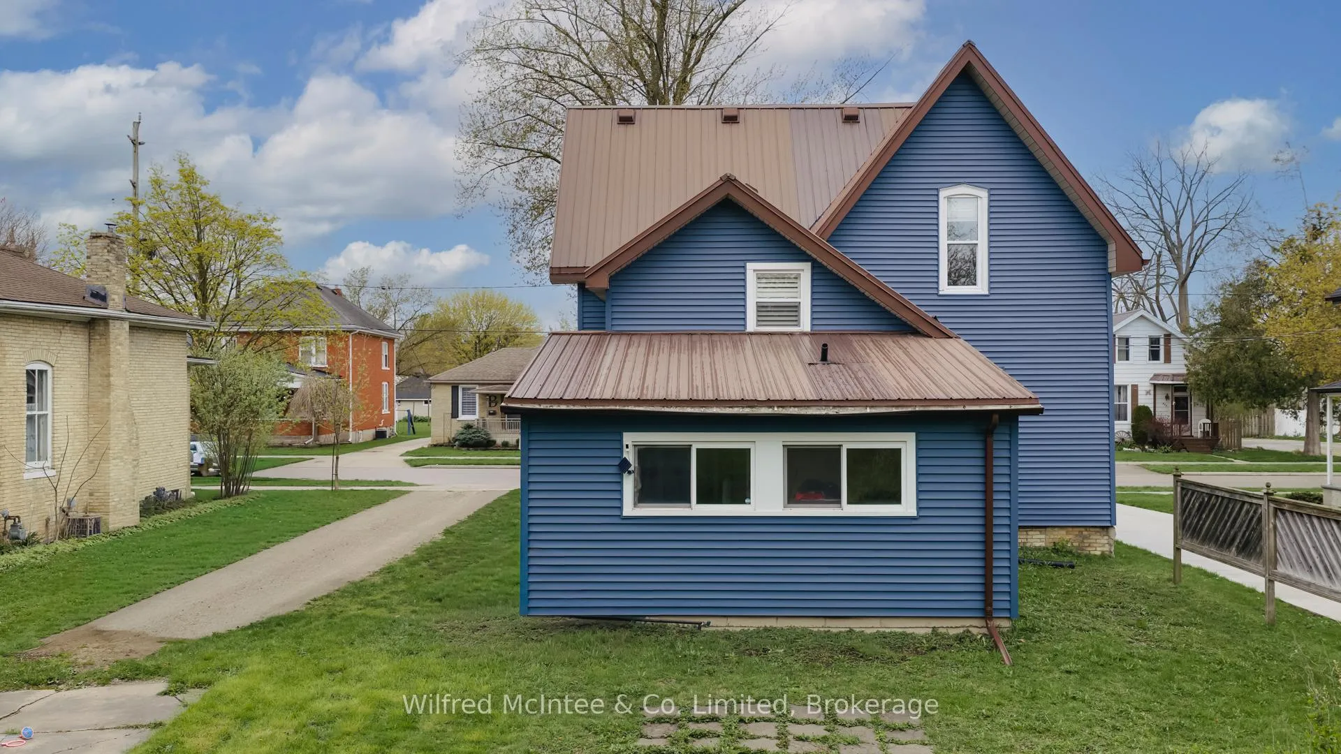 Photo 30 of 236 Andrew Street, South Huron, Exeter — HOMEH