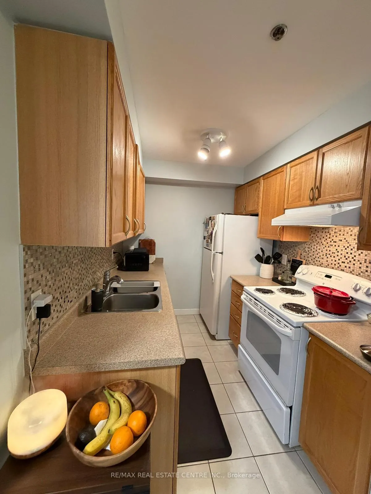 Photo 10 of Unit 307, 4 Dayspring Circle, Brampton, Goreway Drive Corridor — HOMEH