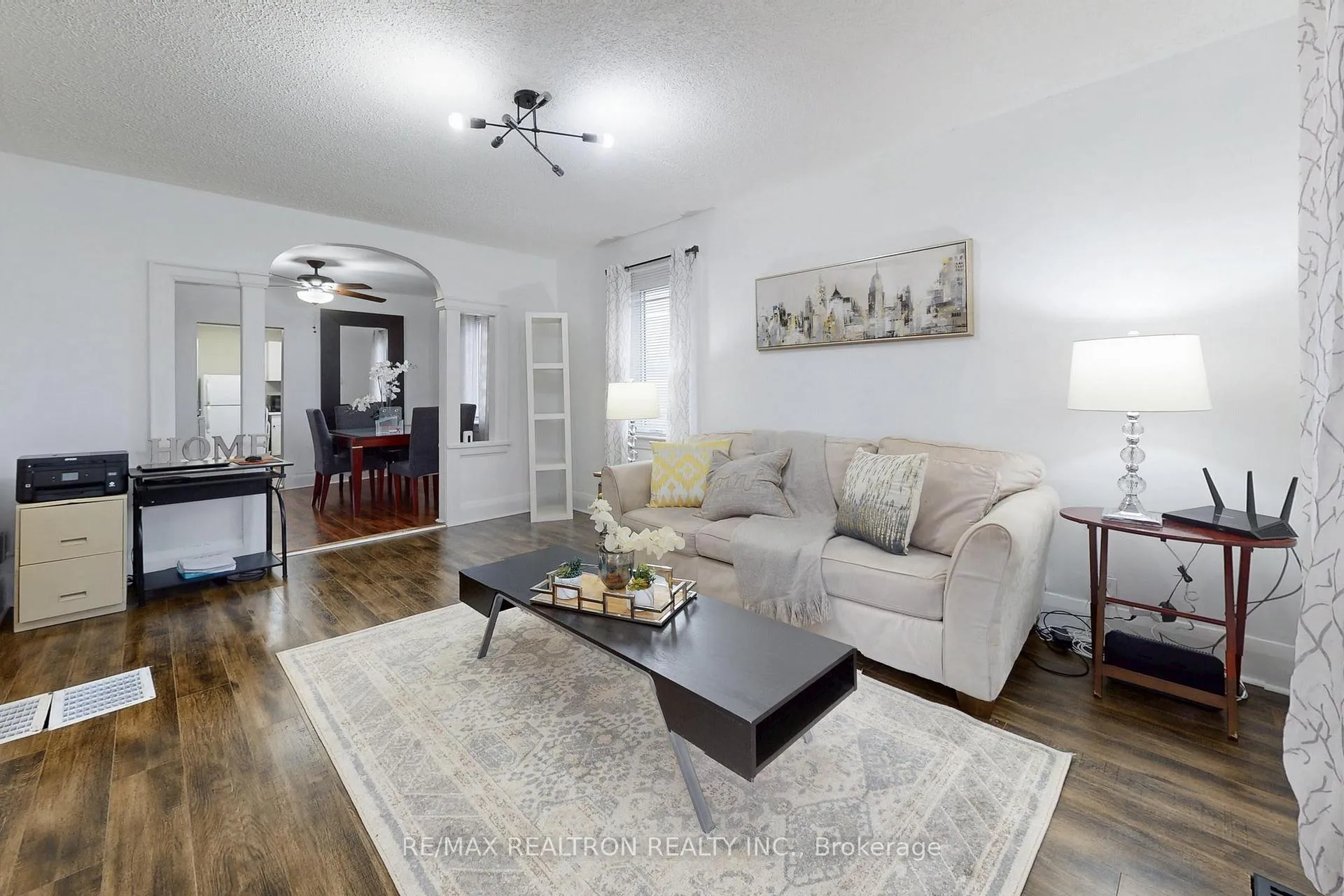 Photo 5 of 245 Quebec Street, Oshawa, Vanier — HOMEH