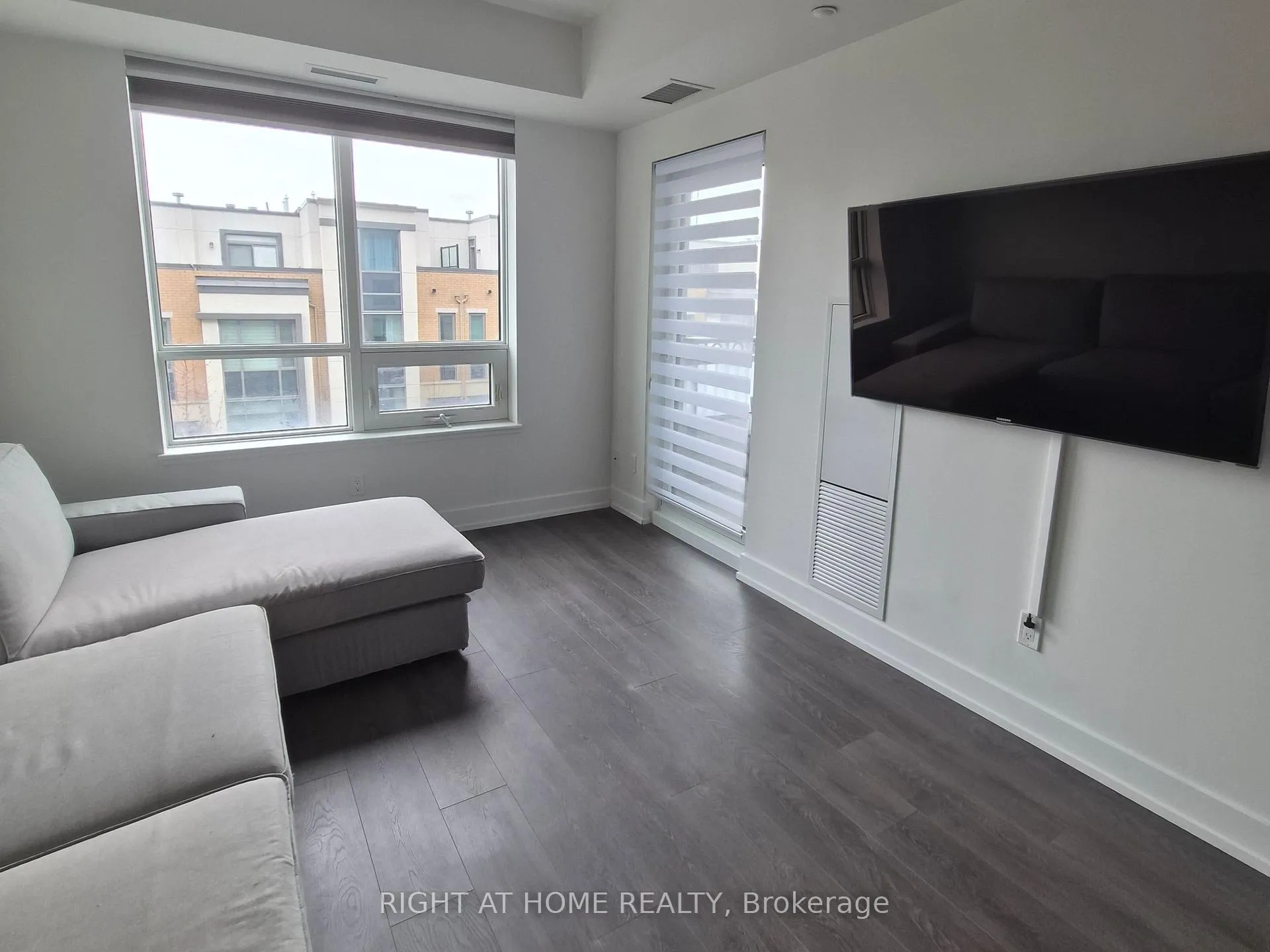 Photo 4 of Unit 318W, 268 Buchanan Drive, Markham, Unionville — HOMEH