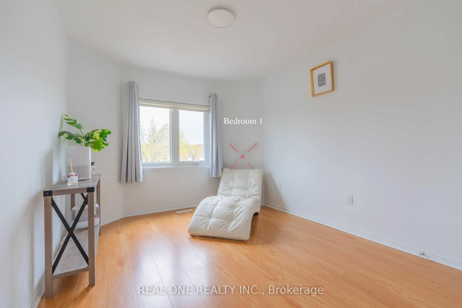 Photo 19 of 162 Brickstone Circle, Vaughan, Brownridge — HOMEH