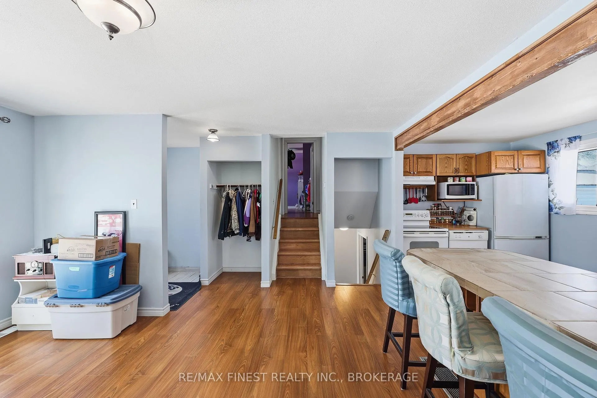Photo 9 of 676 Laurier Boulevard, Brockville — HOMEH