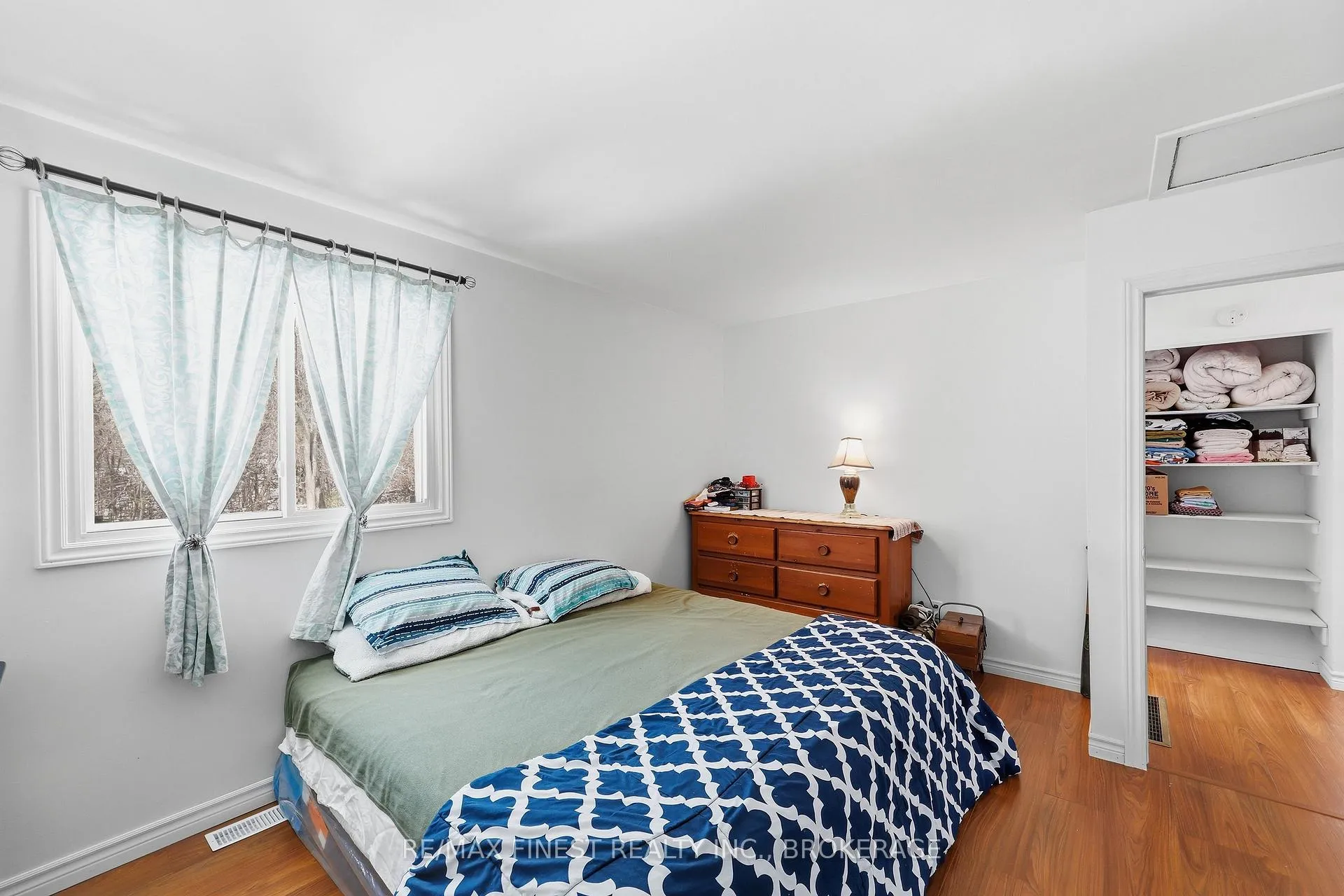 Photo 16 of 676 Laurier Boulevard, Brockville — HOMEH