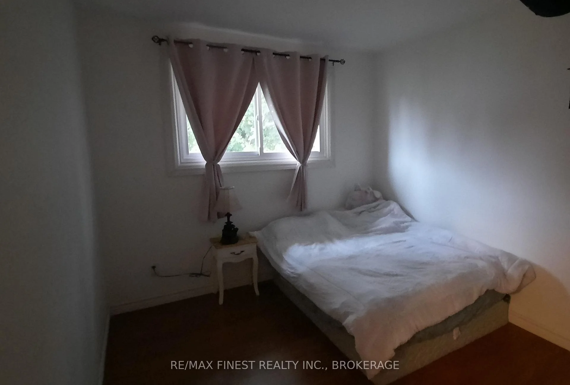 Photo 18 of 676 Laurier Boulevard, Brockville — HOMEH