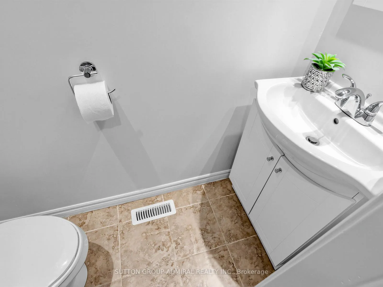 Photo 13 of 155 Mabley Crescent, Vaughan, Lakeview Estates — HOMEH