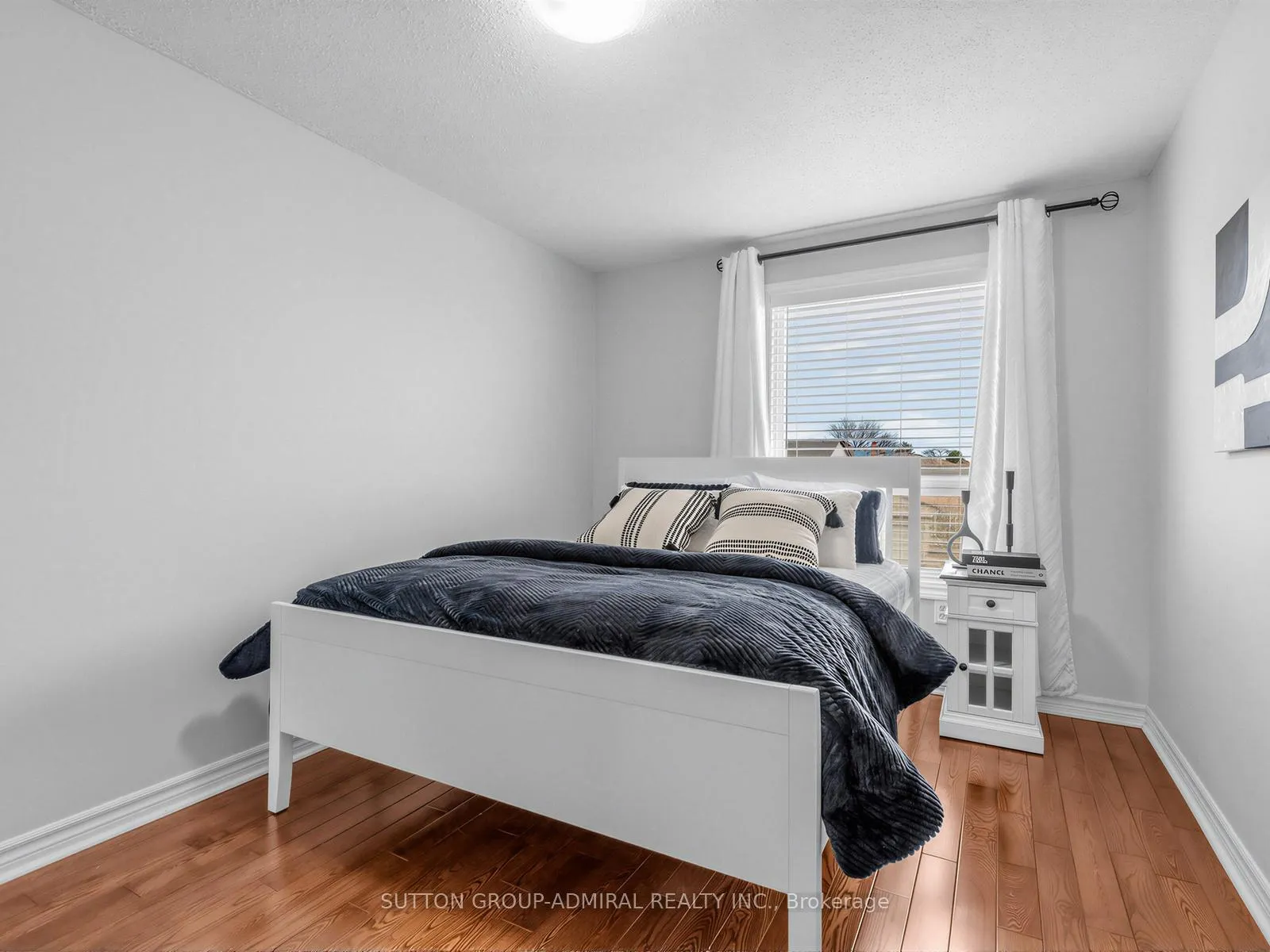 Photo 19 of 155 Mabley Crescent, Vaughan, Lakeview Estates — HOMEH