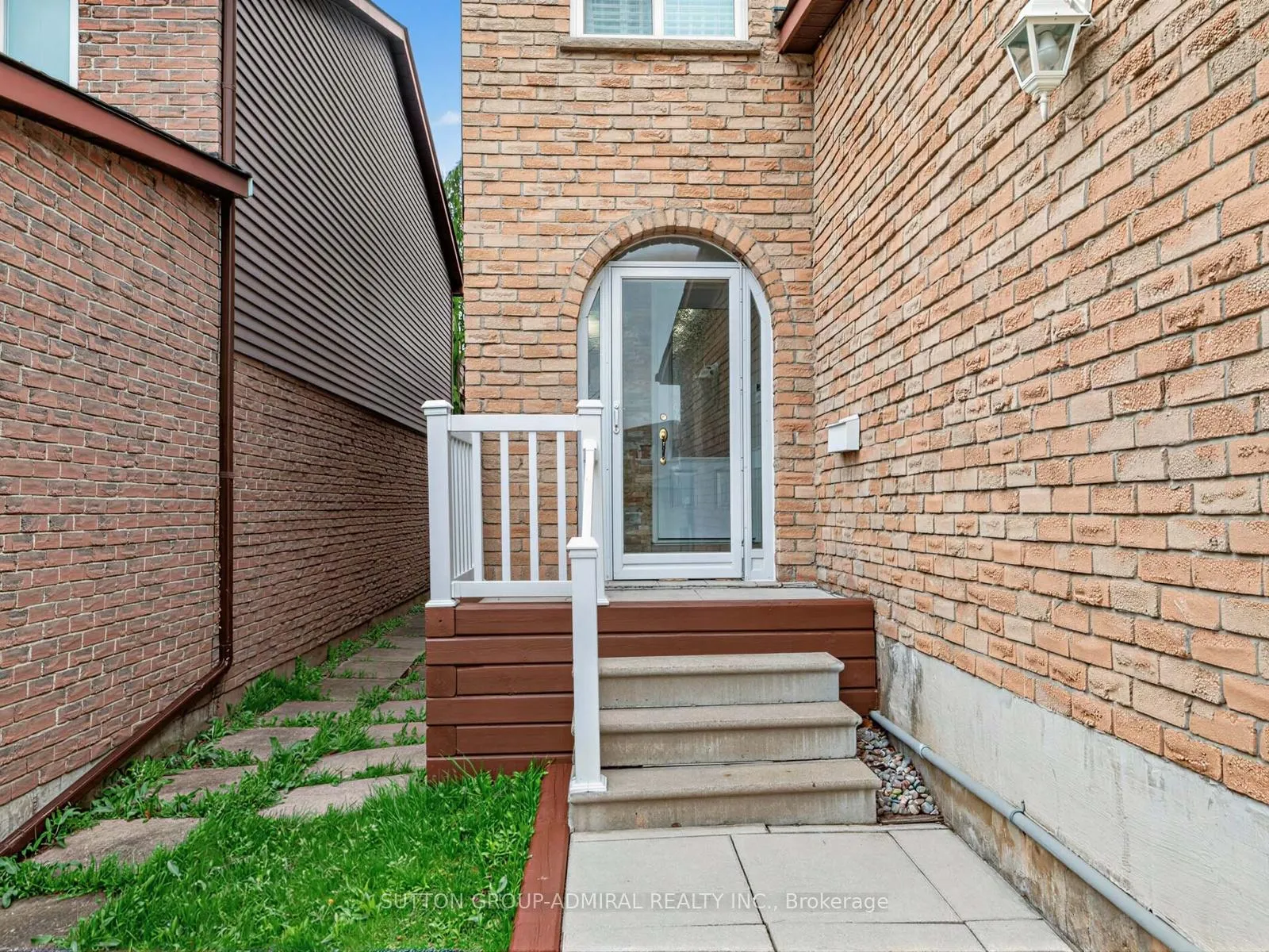 Photo 29 of 155 Mabley Crescent, Vaughan, Lakeview Estates — HOMEH