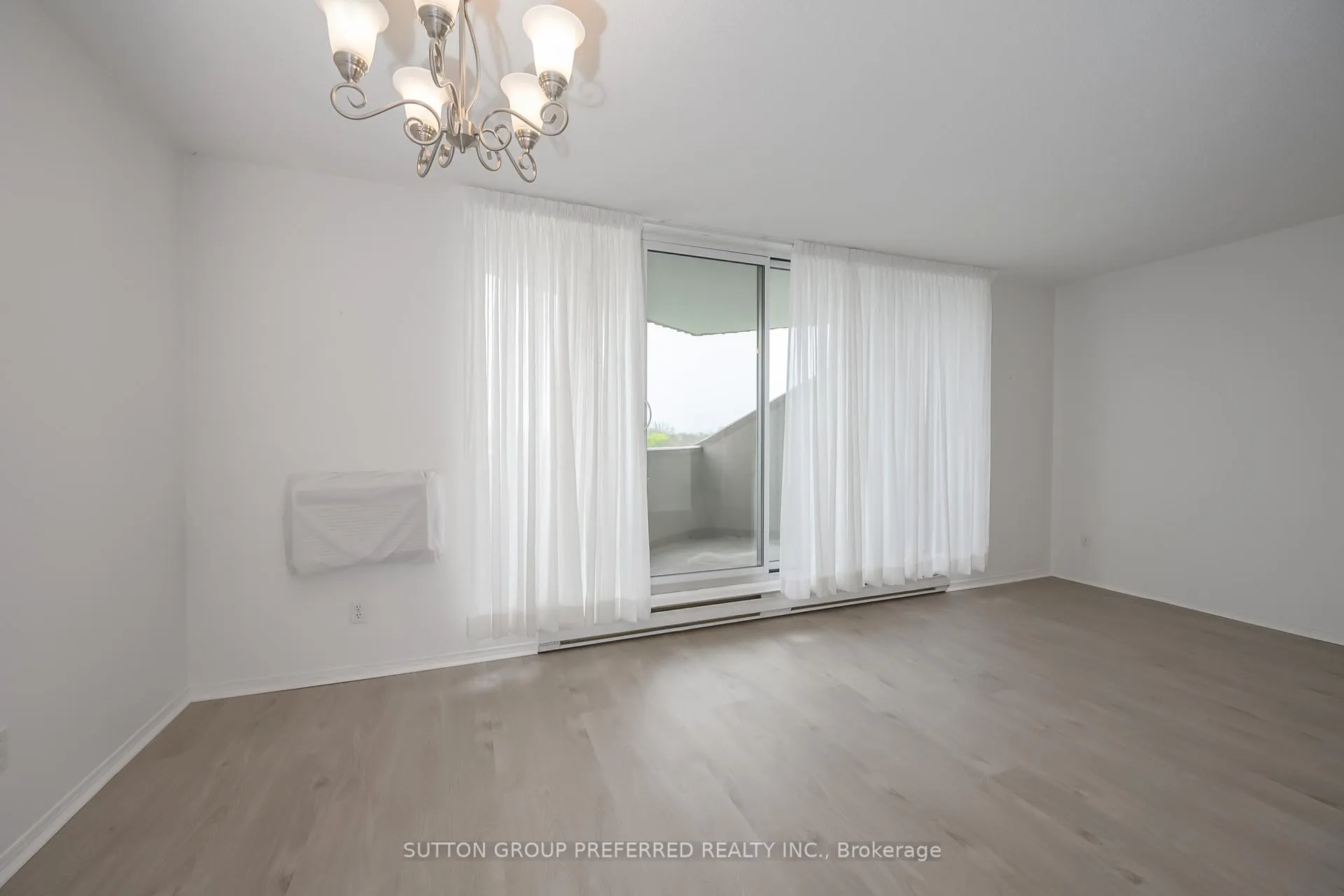 Photo 7 of Unit 404, 1105 Jalna Boulevard, London, South X — HOMEH