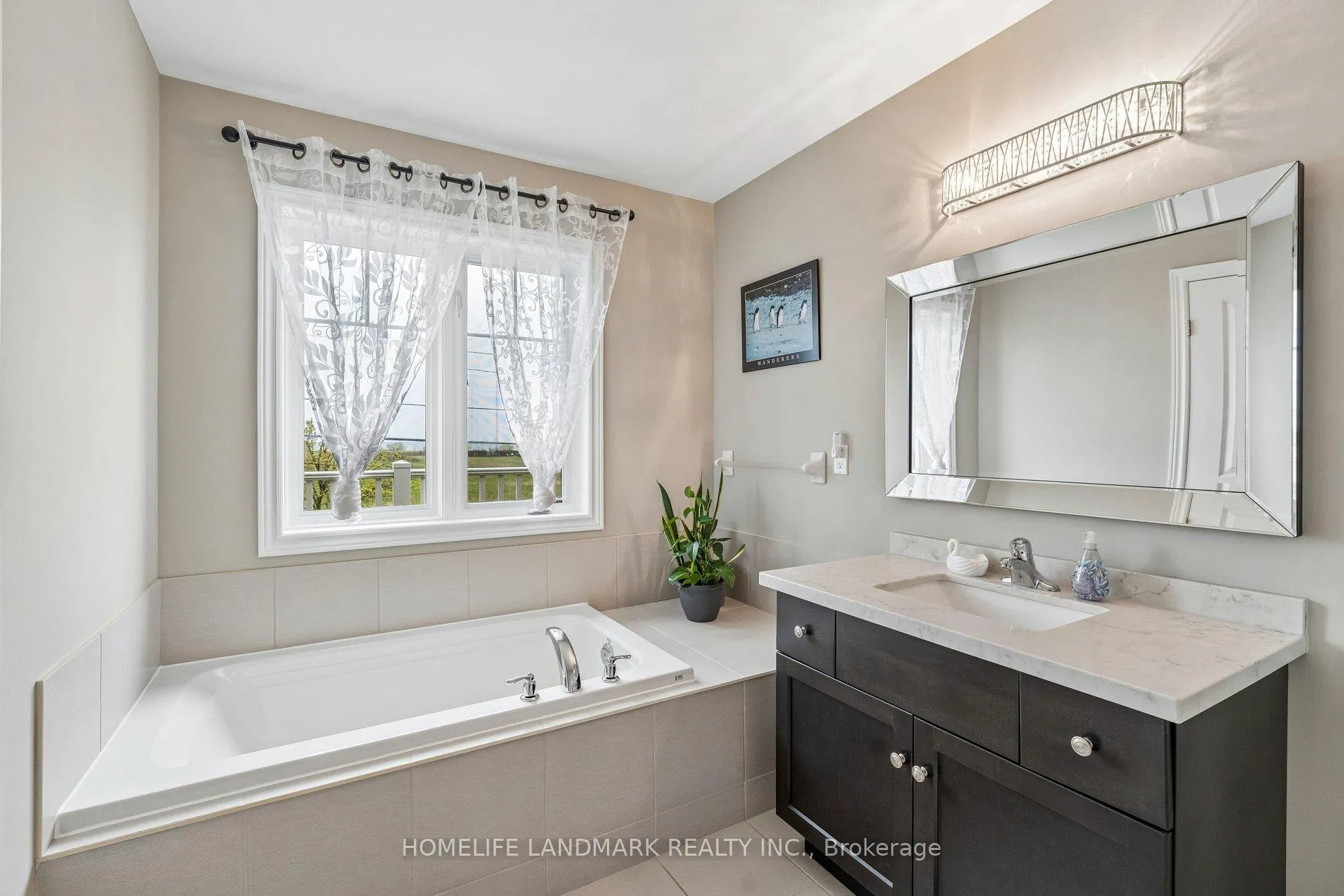 Photo 25 of Unit 2, 7 Lakelawn Road, Grimsby, Grimsby Beach — HOMEH