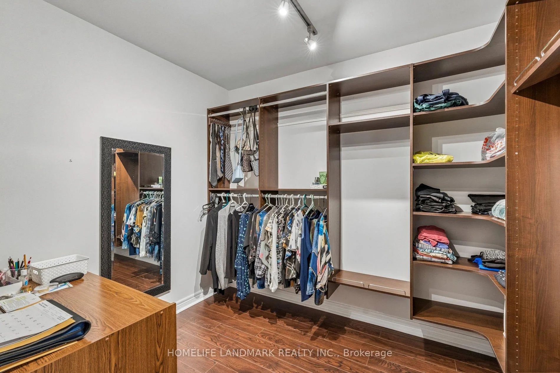 Photo 26 of Unit 2, 7 Lakelawn Road, Grimsby, Grimsby Beach — HOMEH