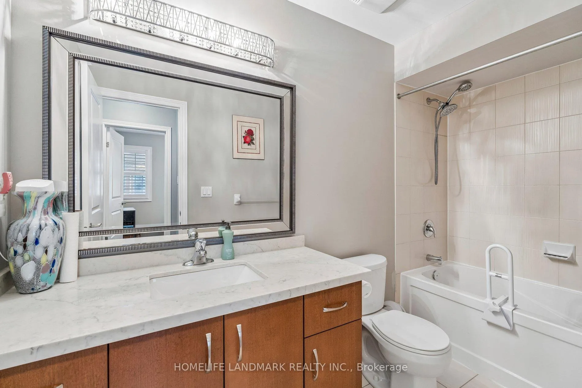 Photo 32 of Unit 2, 7 Lakelawn Road, Grimsby, Grimsby Beach — HOMEH