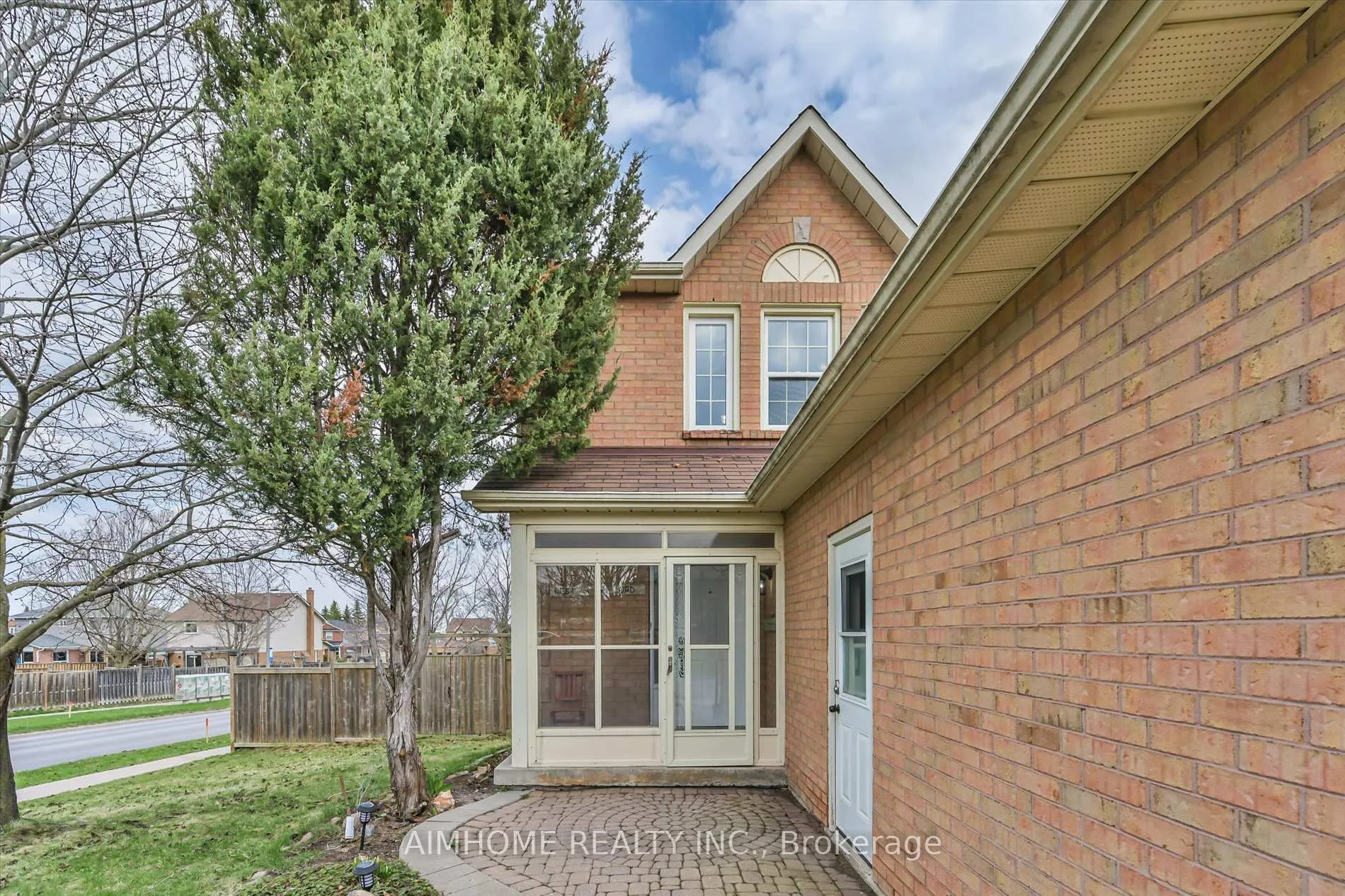 Photo 5 of 77 Natanya Boulevard, Georgina, Keswick North — HOMEH