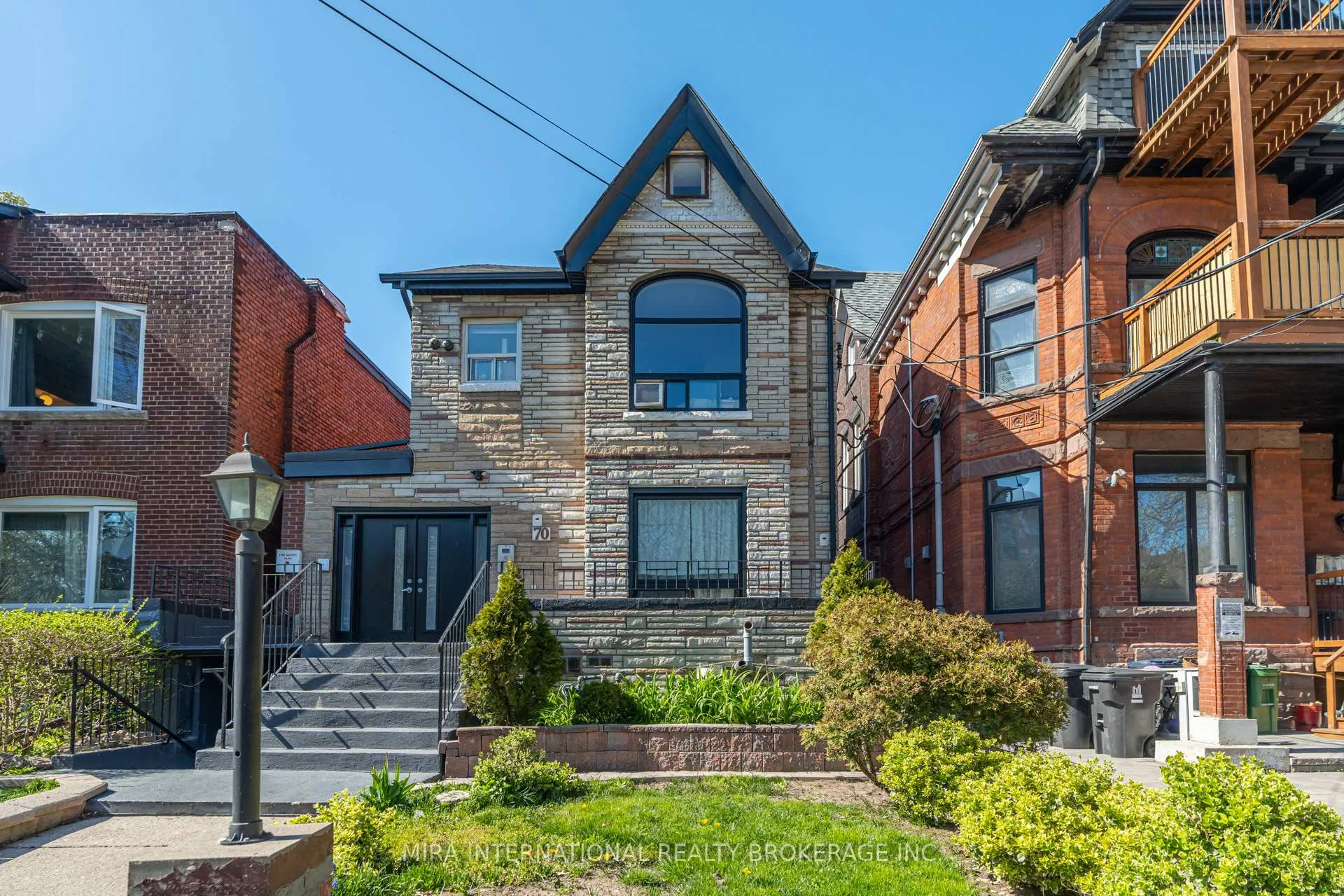 Front of Unit 204, 70 Melbourne Avenue