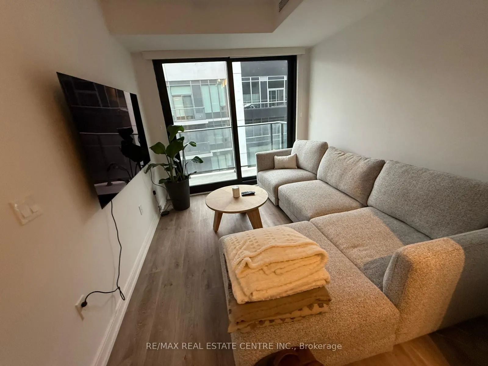 Photo 9 of Unit 1412, 1 Jarvis Street, Hamilton, Beasley — HOMEH