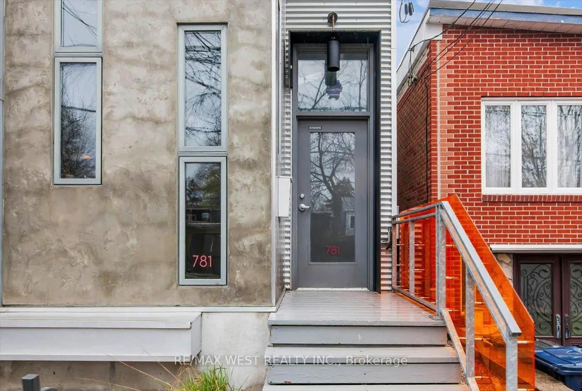Front of 781 Craven Road