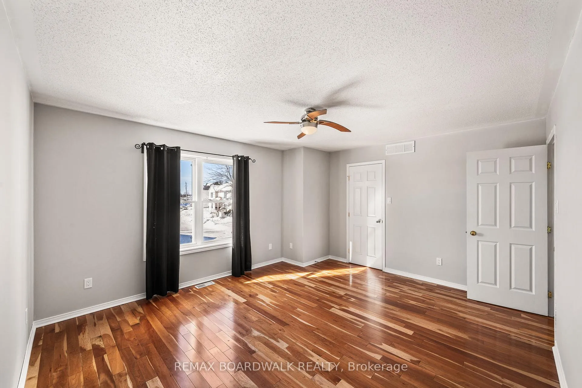 Photo 21 of 45 Johnston Street, Carleton Place — HOMEH