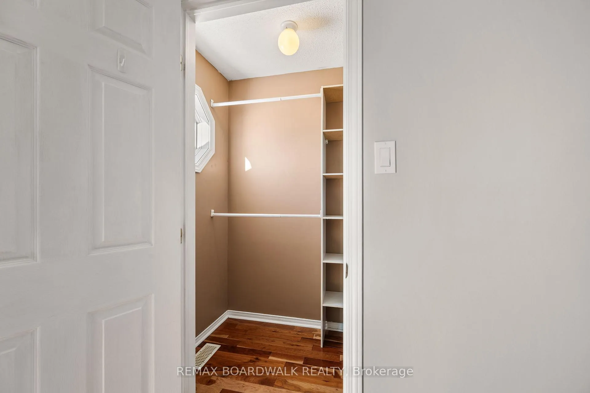 Photo 22 of 45 Johnston Street, Carleton Place — HOMEH