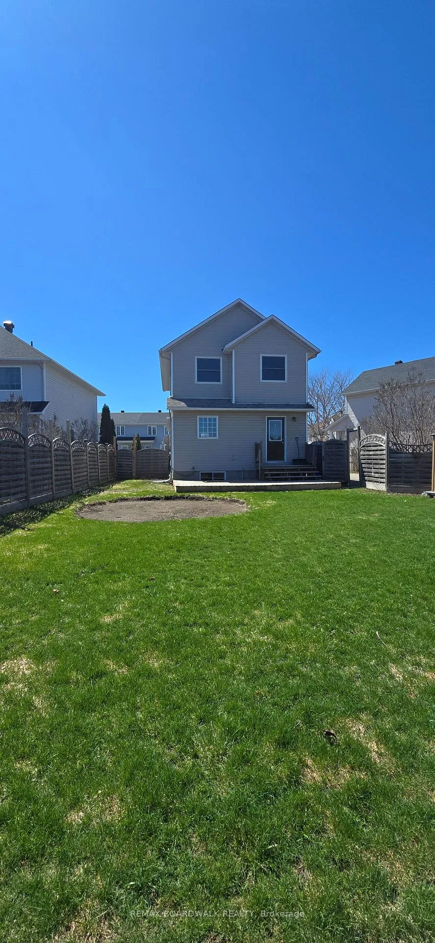 Photo 37 of 45 Johnston Street, Carleton Place — HOMEH