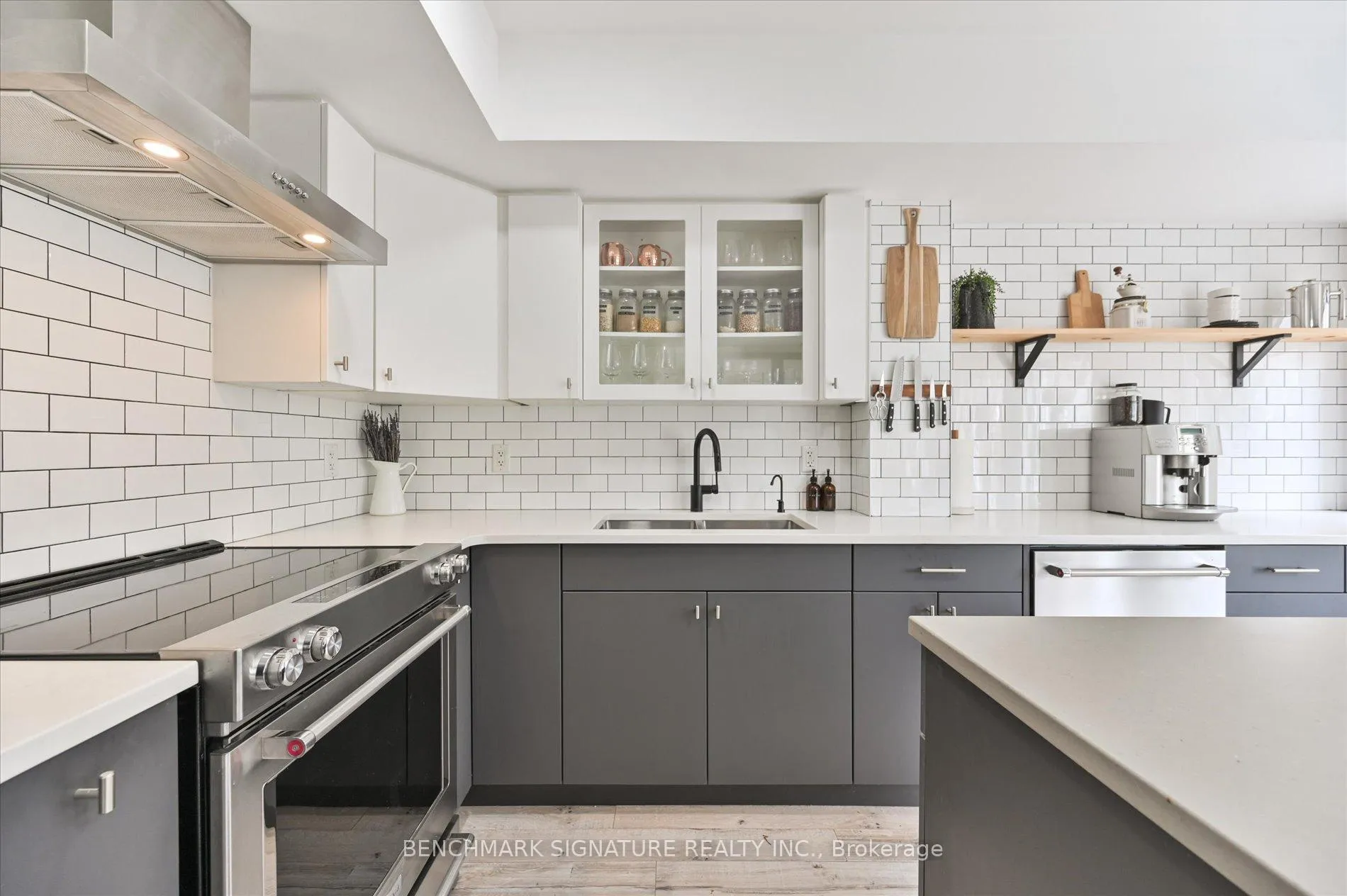 Photo 9 of Unit TH40, 93 The Queensway Avenue, Toronto, High Park-Swansea — HOMEH