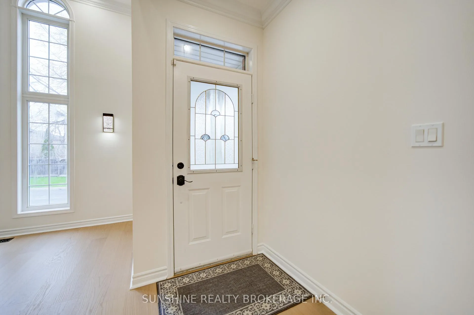 Photo 4 of 58 Chalone Crescent, Vaughan, Sonoma Heights — HOMEH