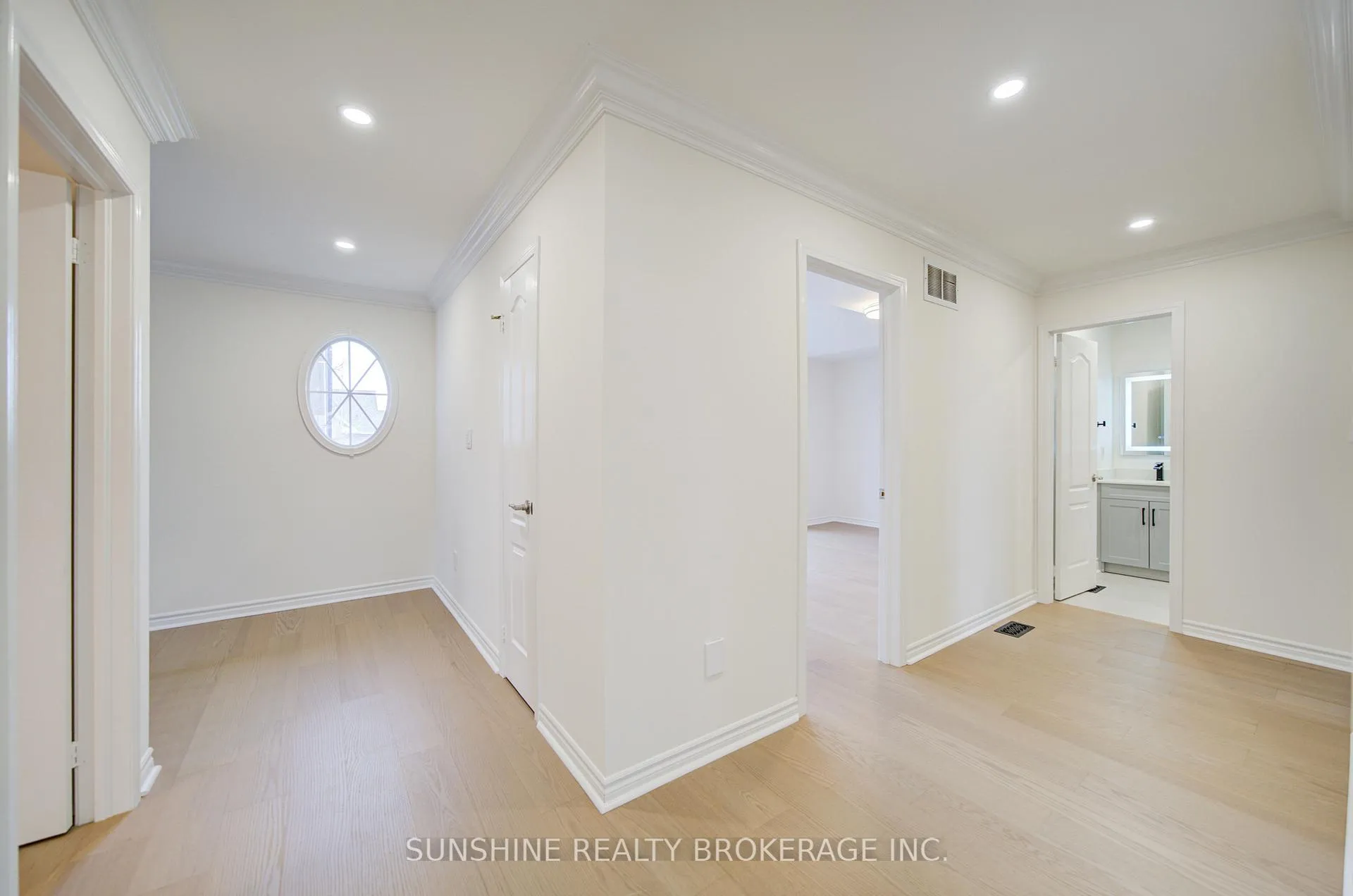 Photo 24 of 58 Chalone Crescent, Vaughan, Sonoma Heights — HOMEH